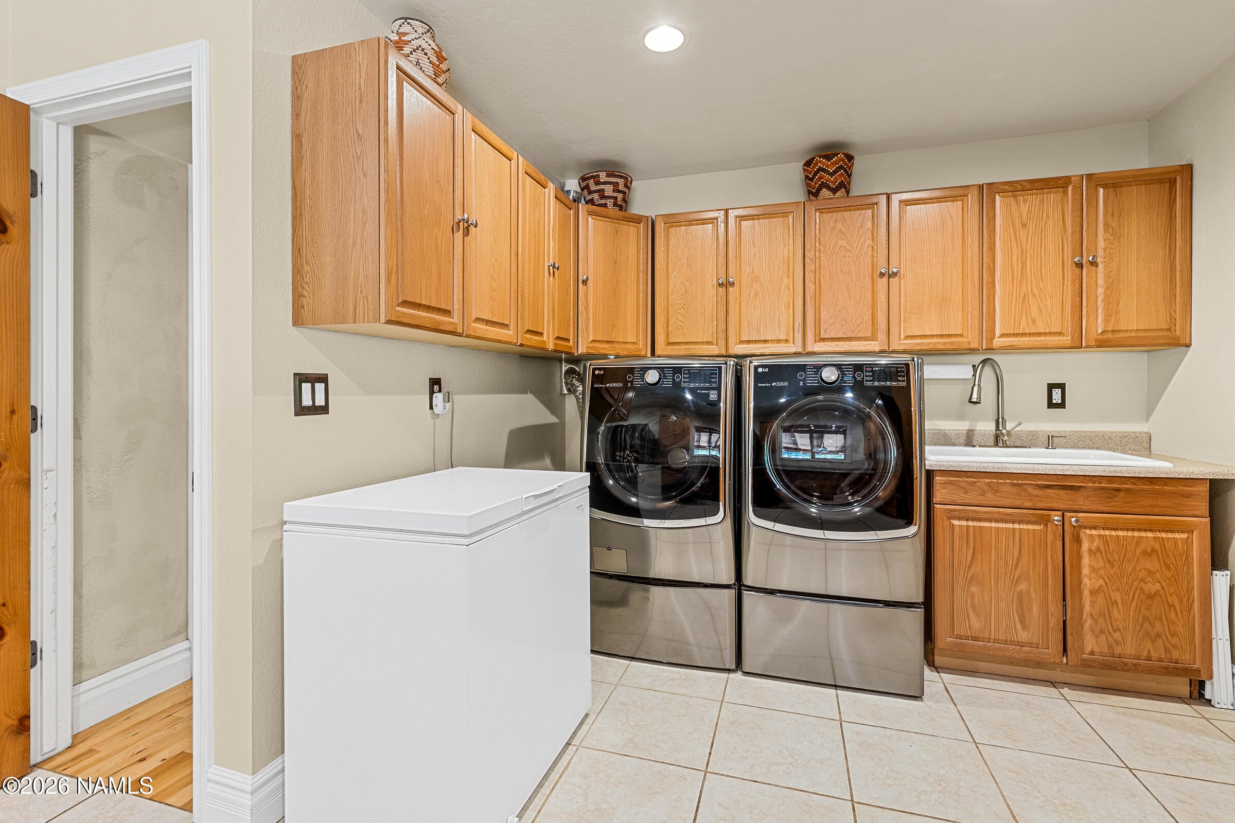 8921 Hulls Rd, Flagstaff, AZ, 86004, USA, 4 Bedrooms Bedrooms, ,3 BathroomsBathrooms,Residential,Contingent,8921 Hulls Rd,205005