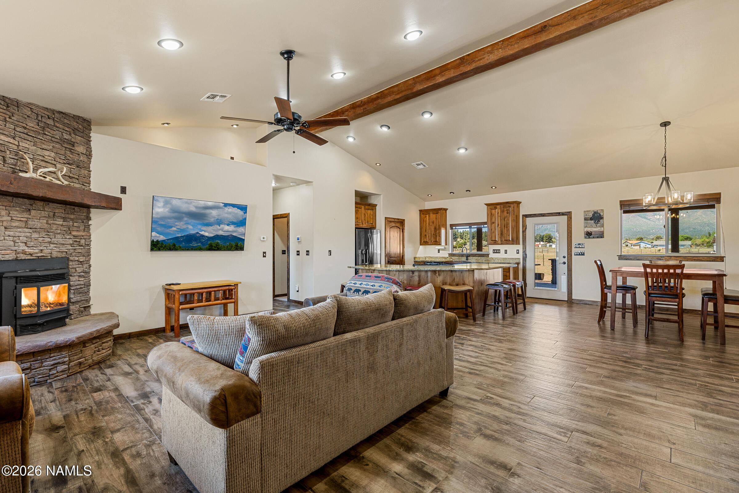 8200 Stardust Trail