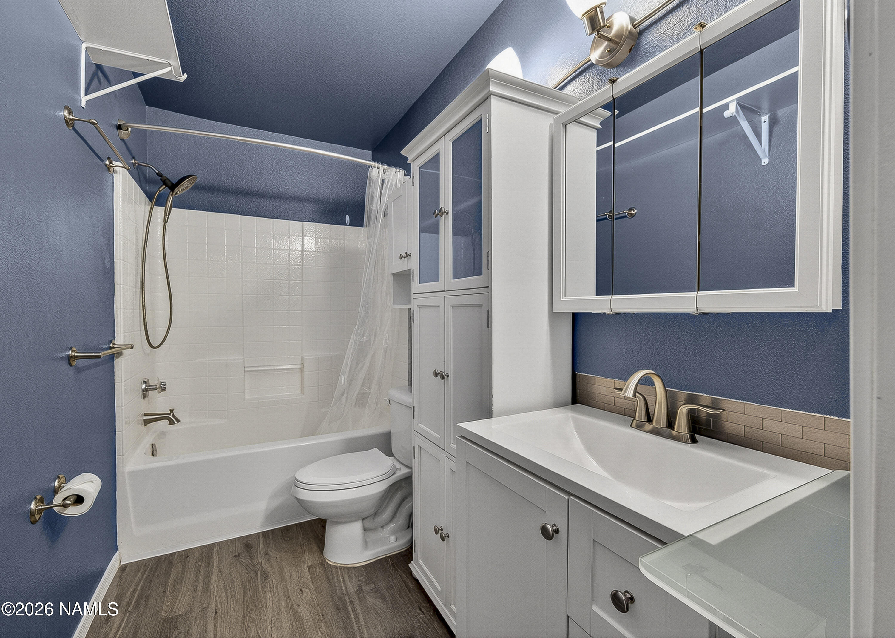 1185 W University Avenue 17-237