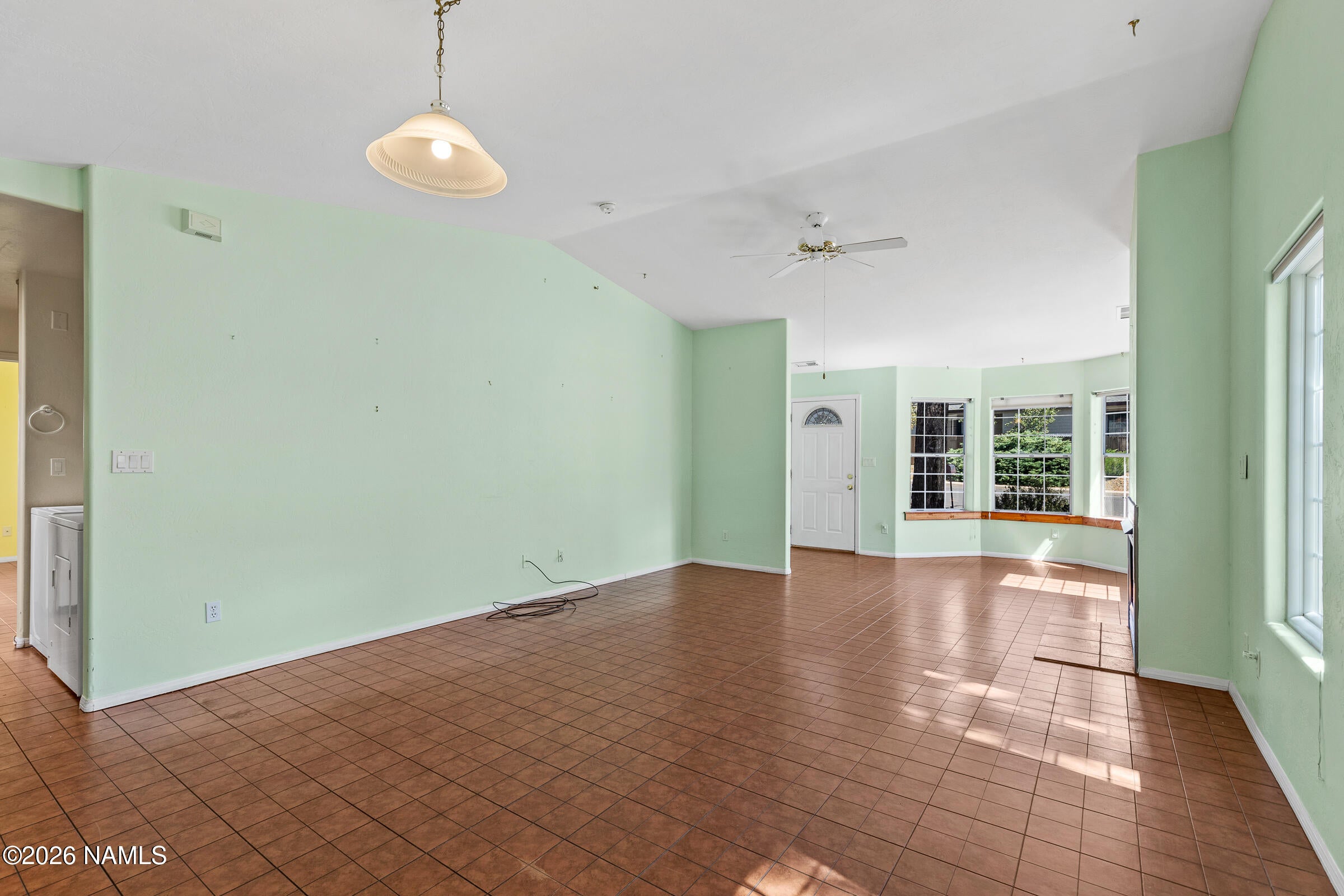 711 N Pine Cliff Drive