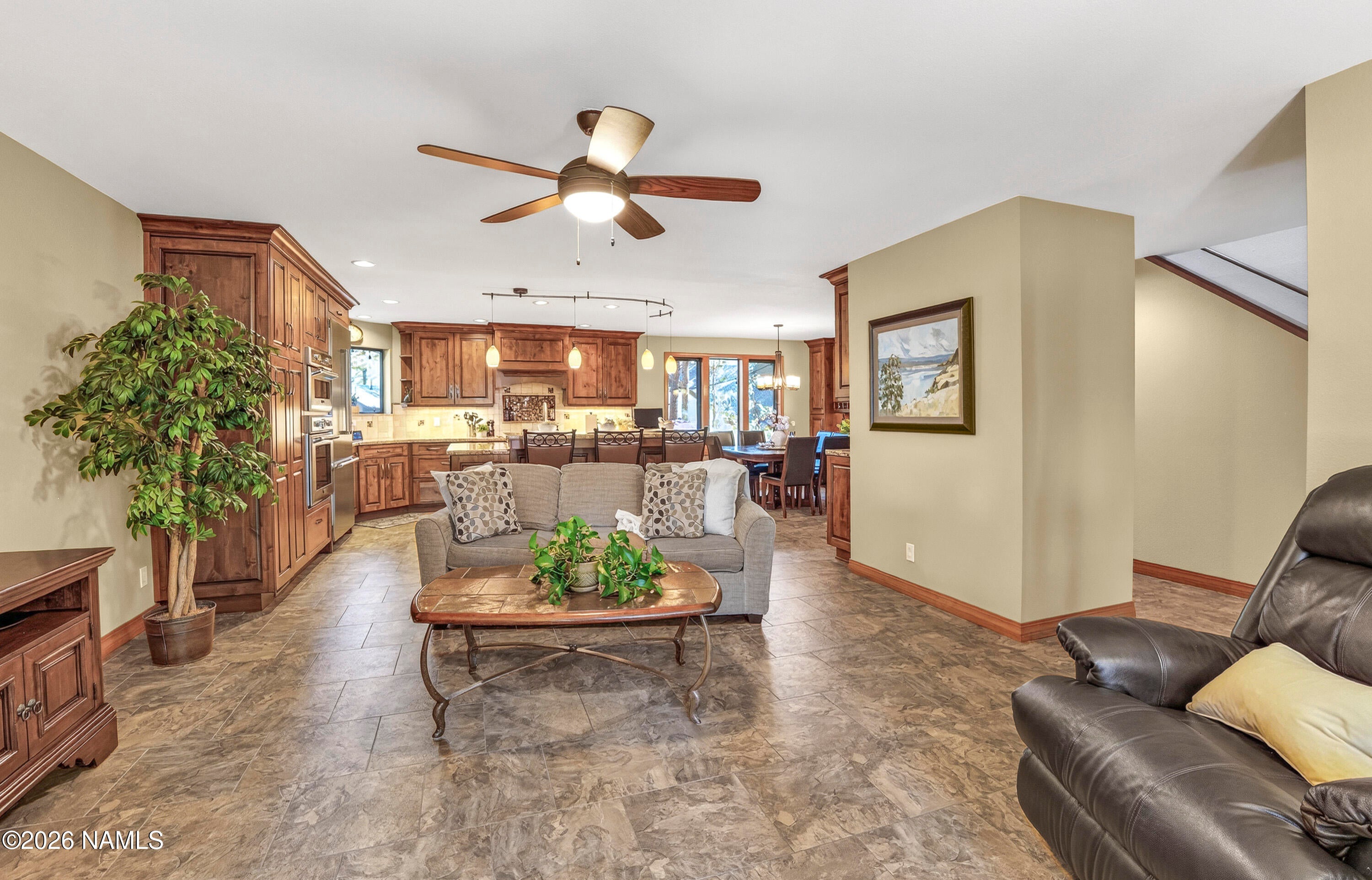 3110 W Tami Lane