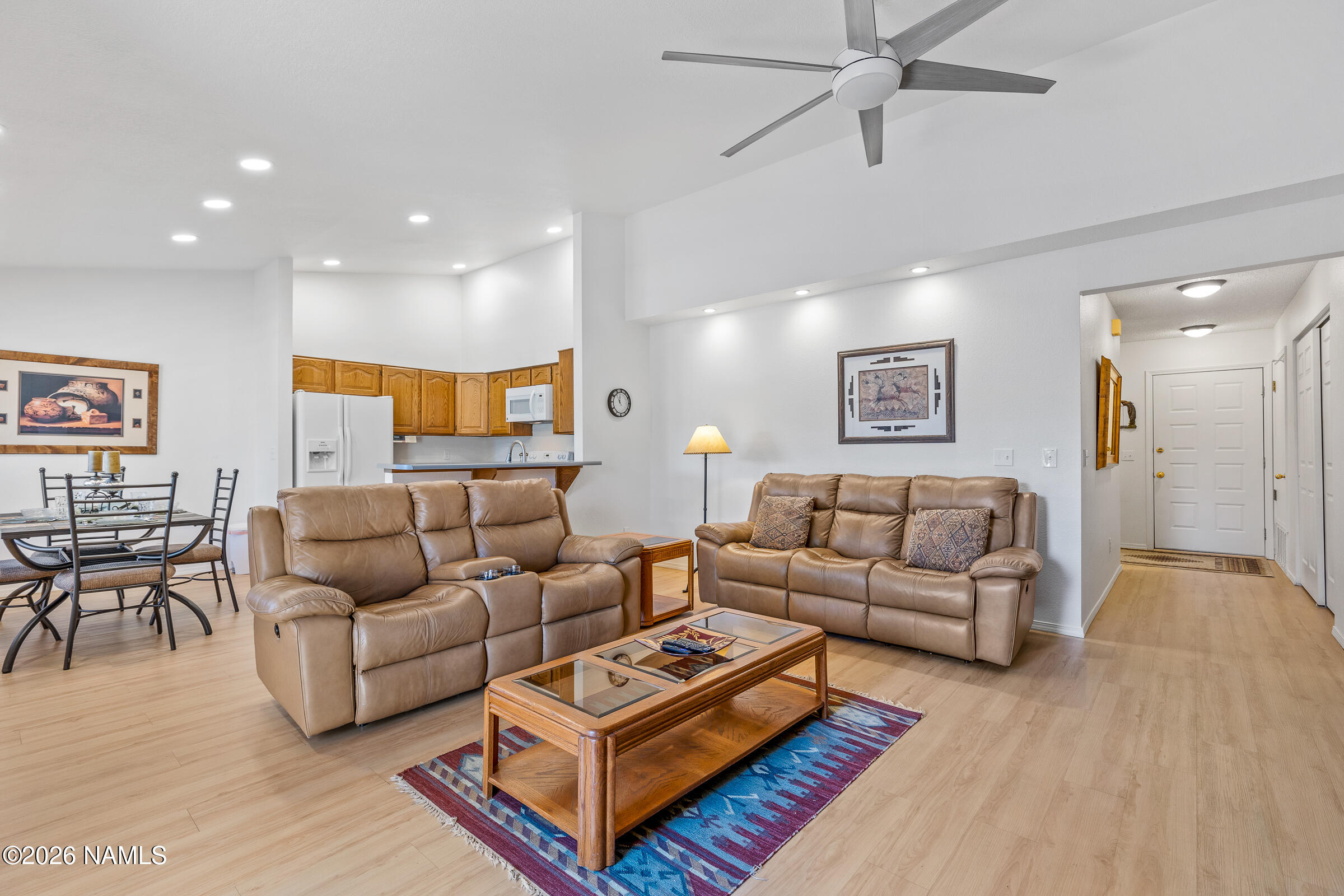 2811 N Walnut Hills Drive 27