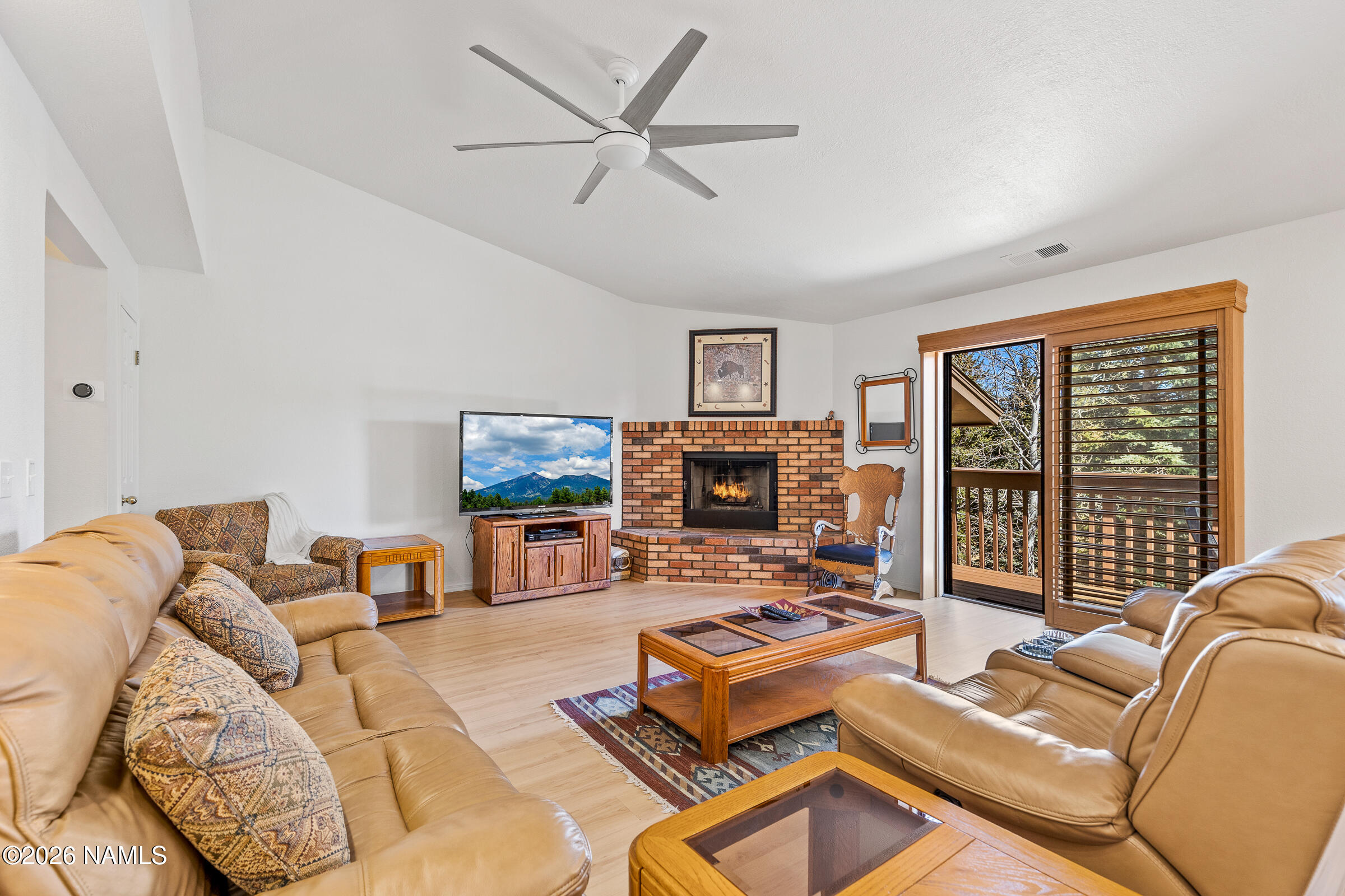 2811 N Walnut Hills Drive 27