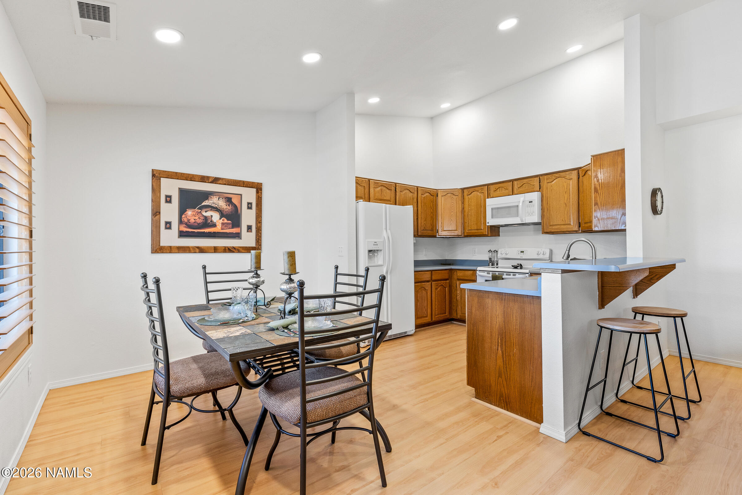 2811 N Walnut Hills Drive 27