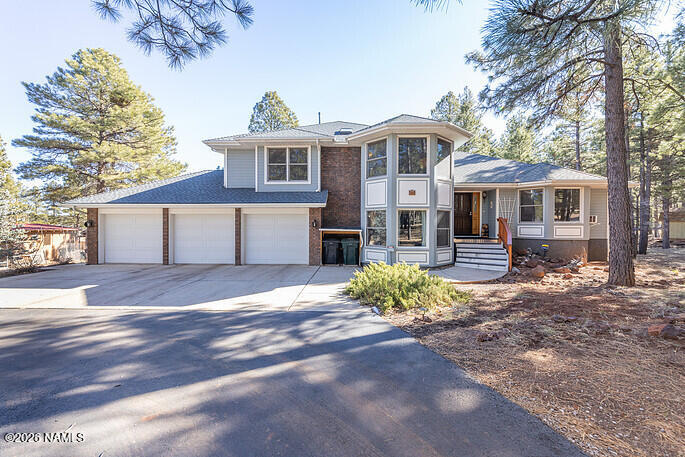 360 S Golden Meadows Trail