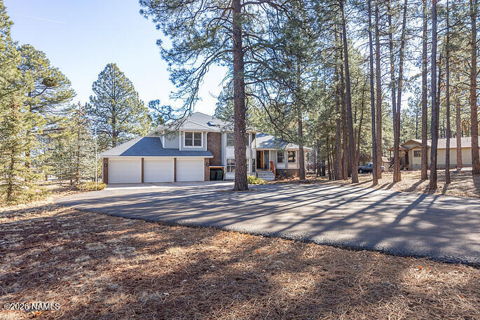 360 S Golden Meadows Trail