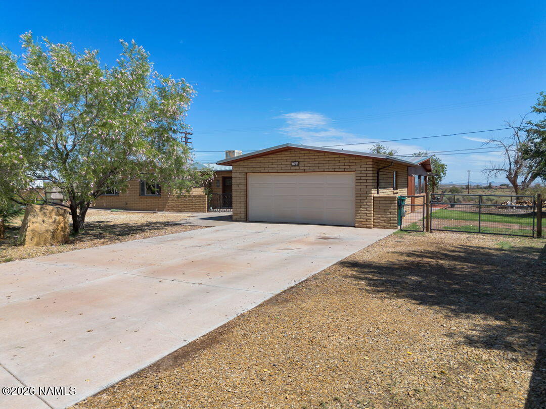 144 Papago Boulevard
