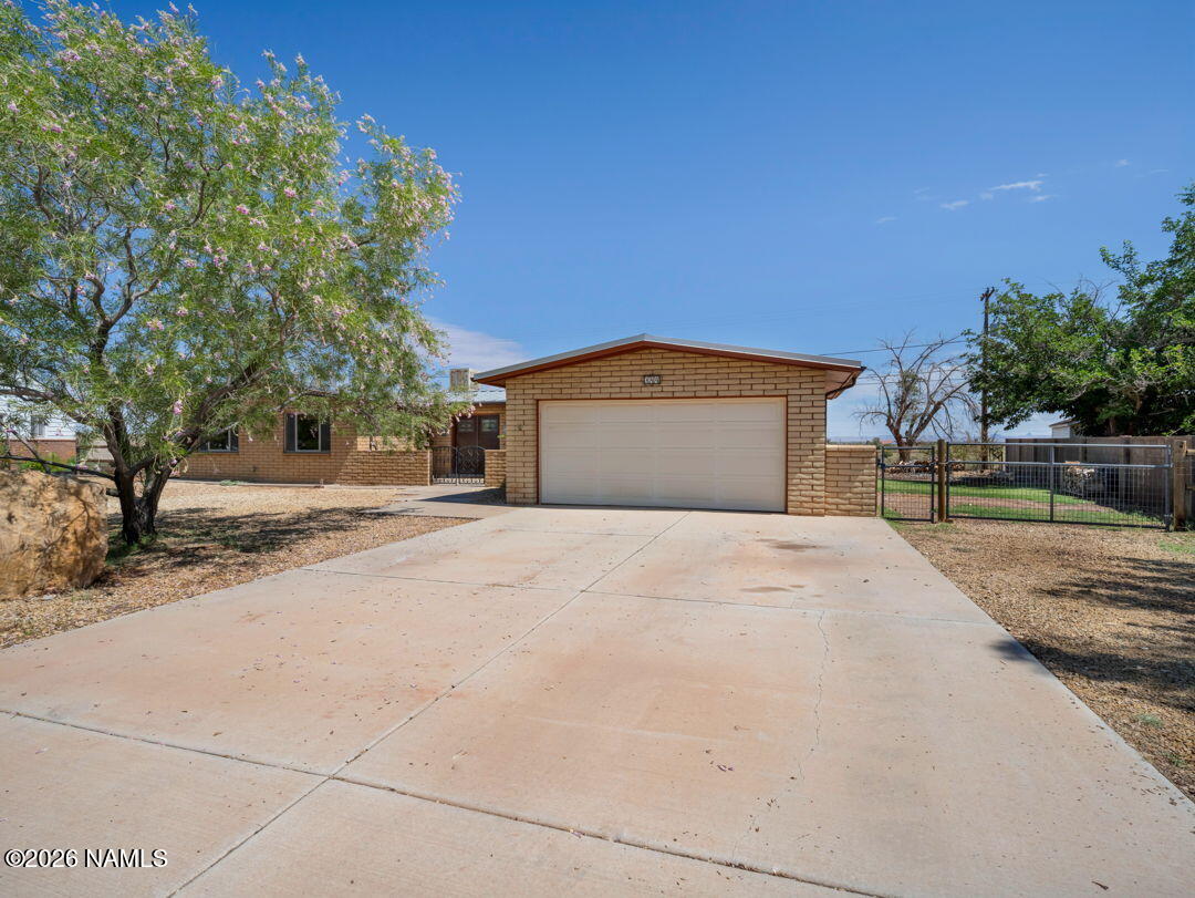 144 Papago Boulevard