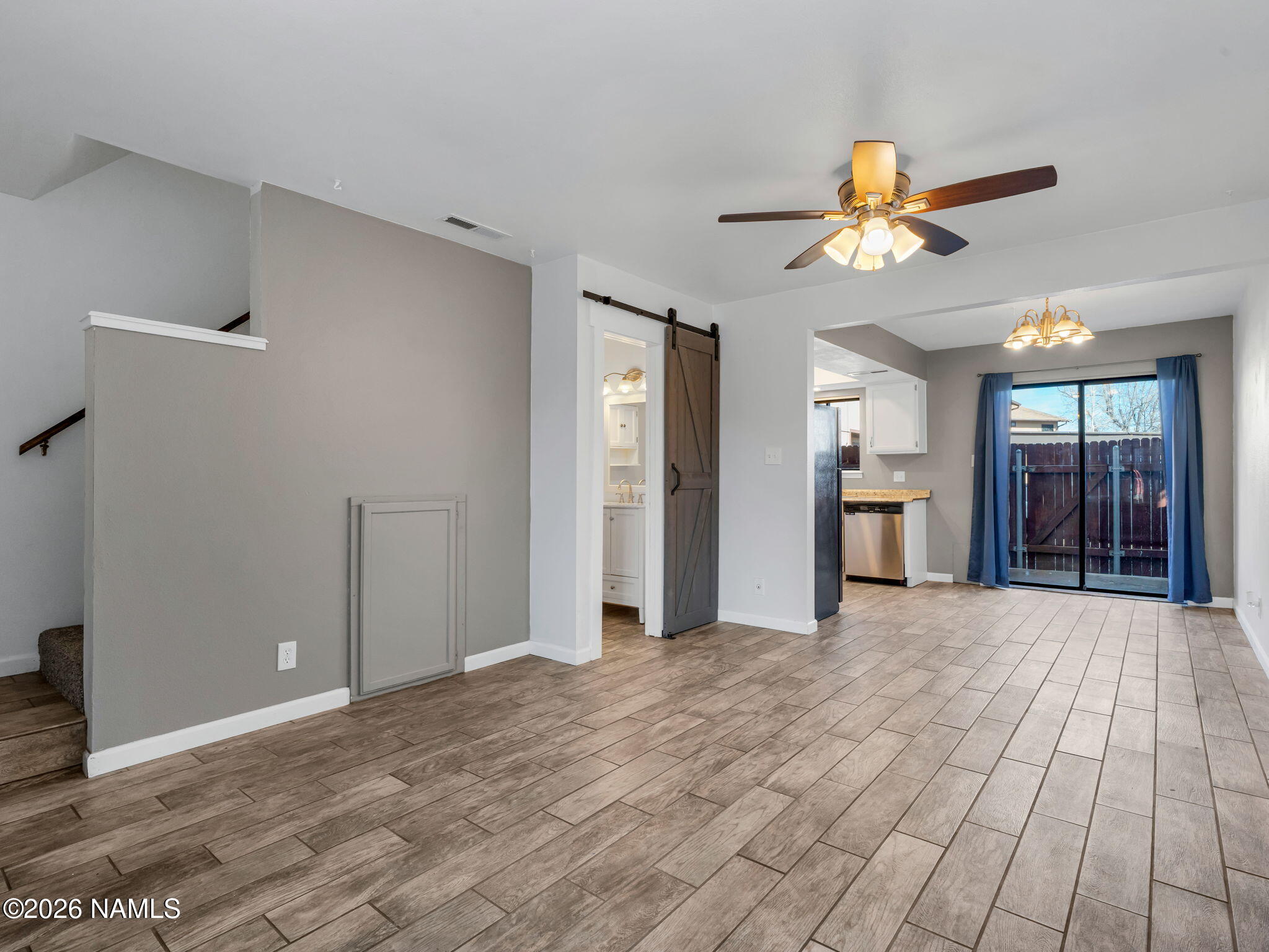 501 W Santa Fe Avenue 13