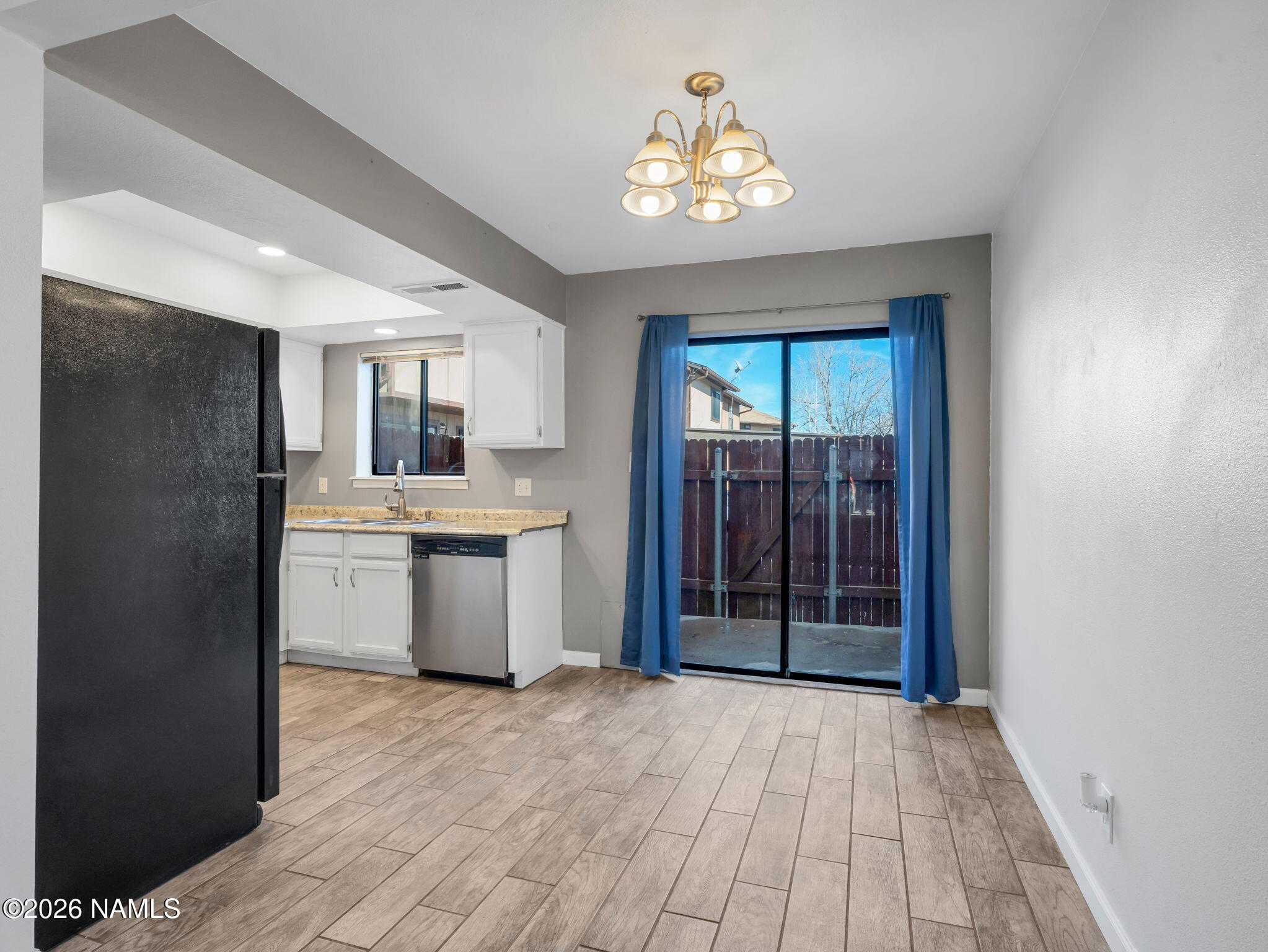 501 W Santa Fe Avenue 13