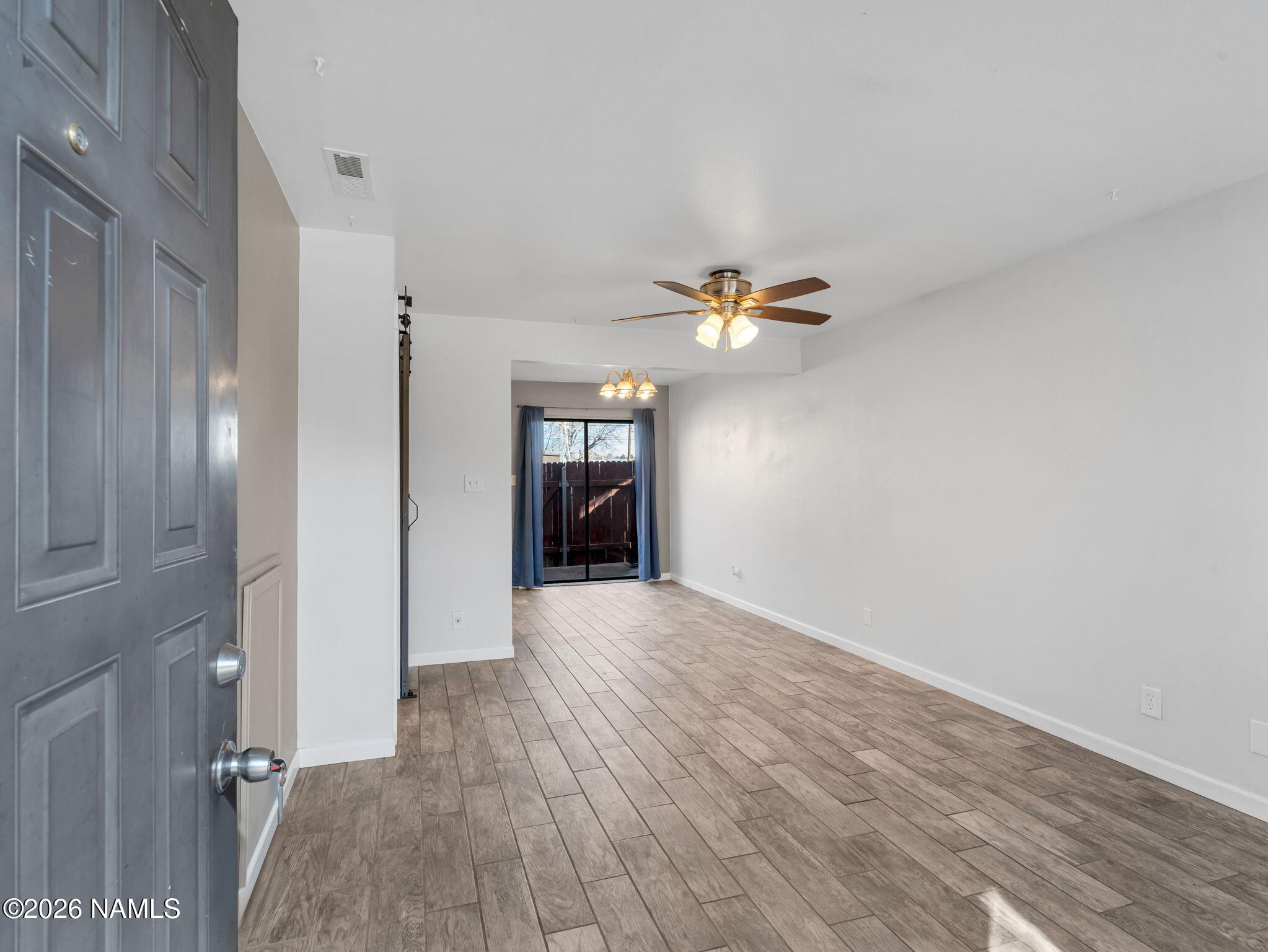 501 W Santa Fe Avenue 13