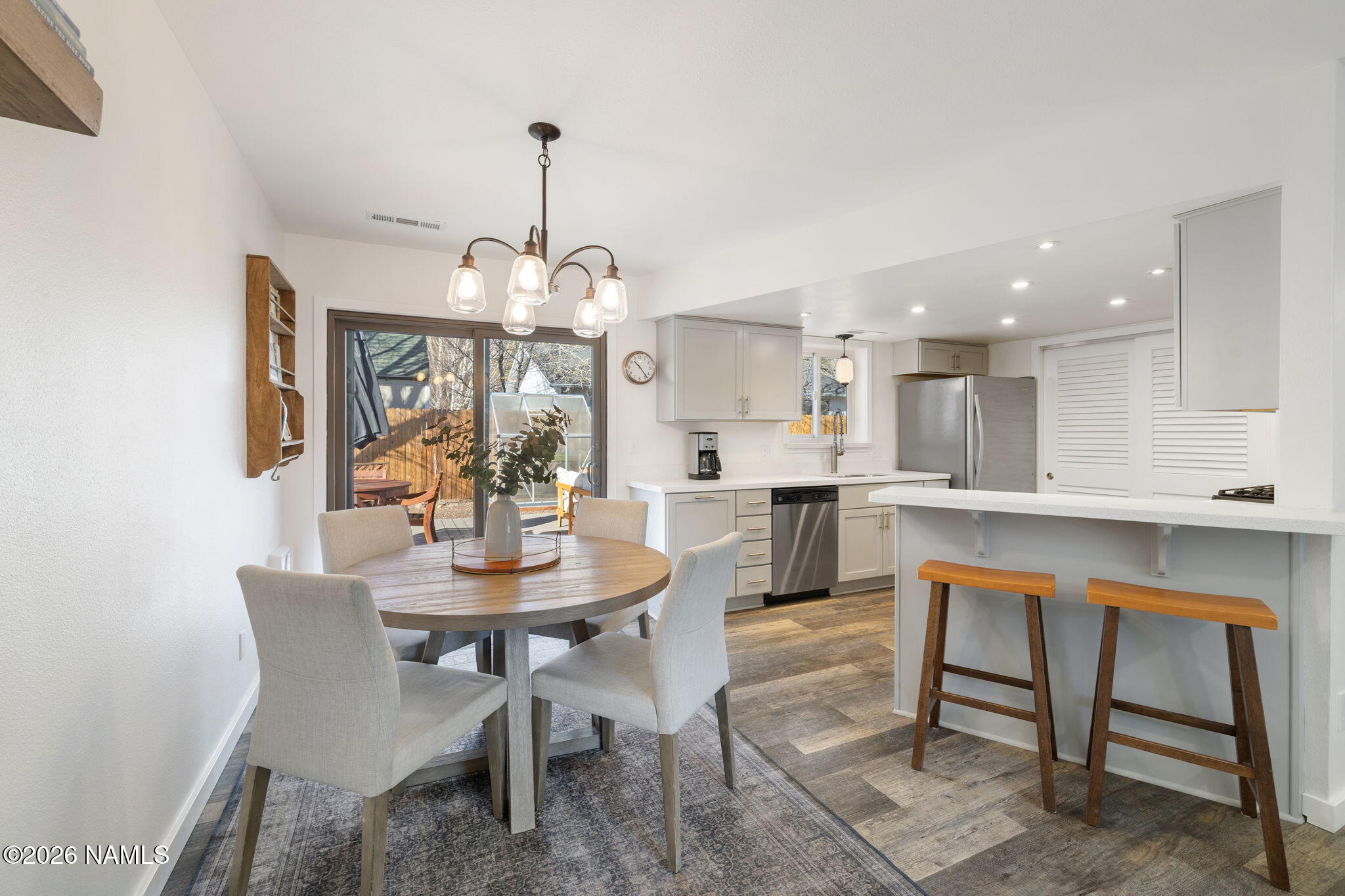 2815 N Peak View Street