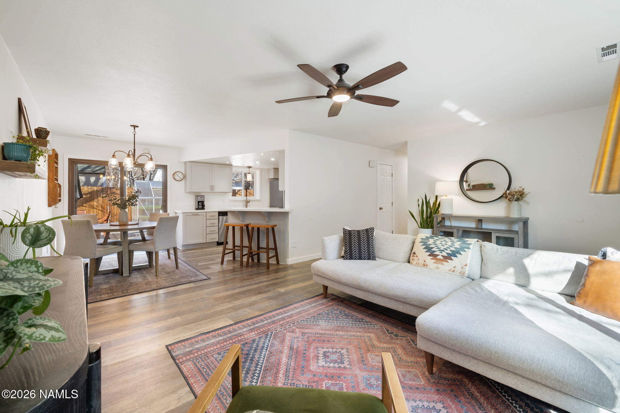 2815 N Peak View Street