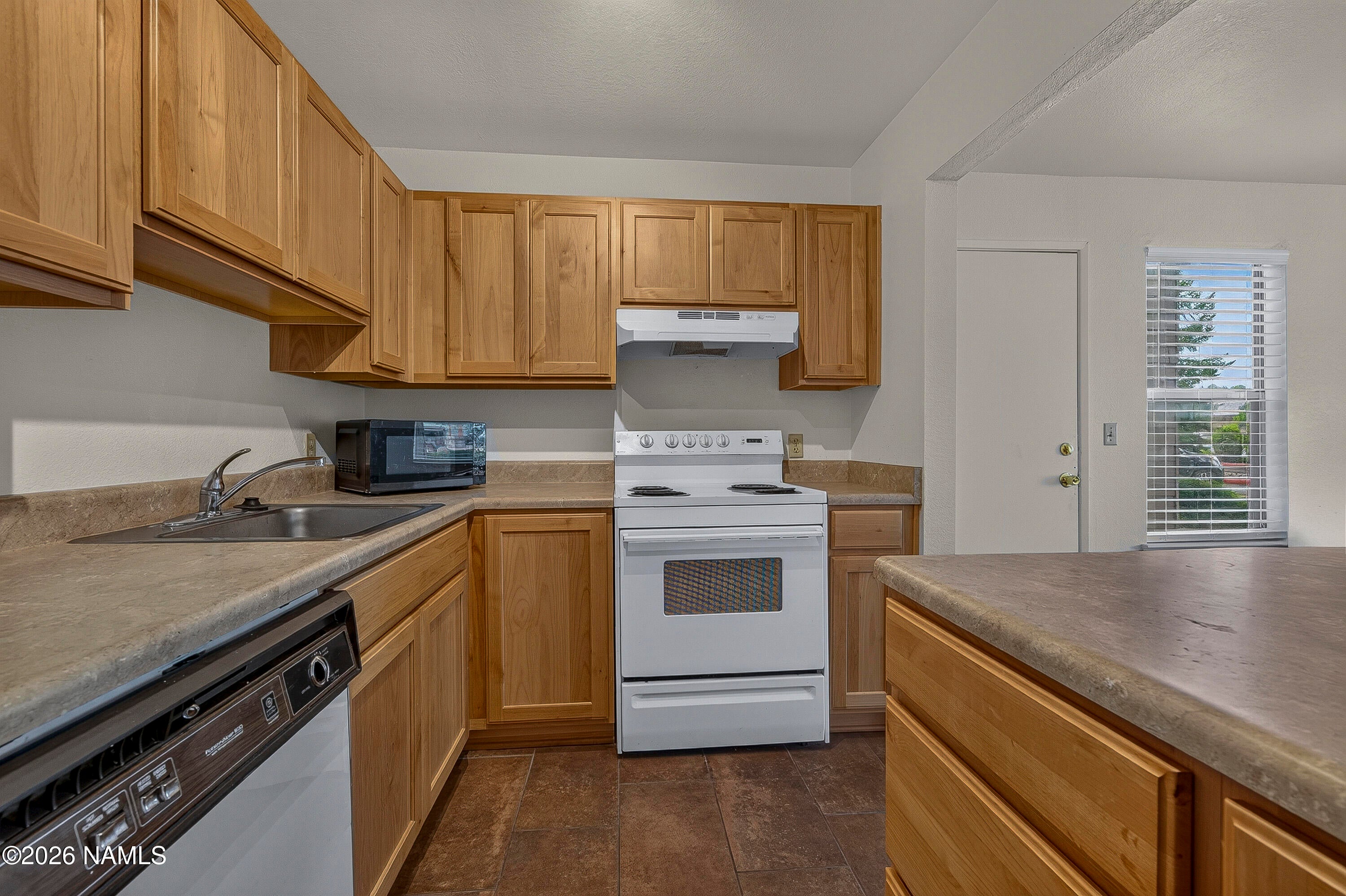1200 S Riordan Ranch Street 73