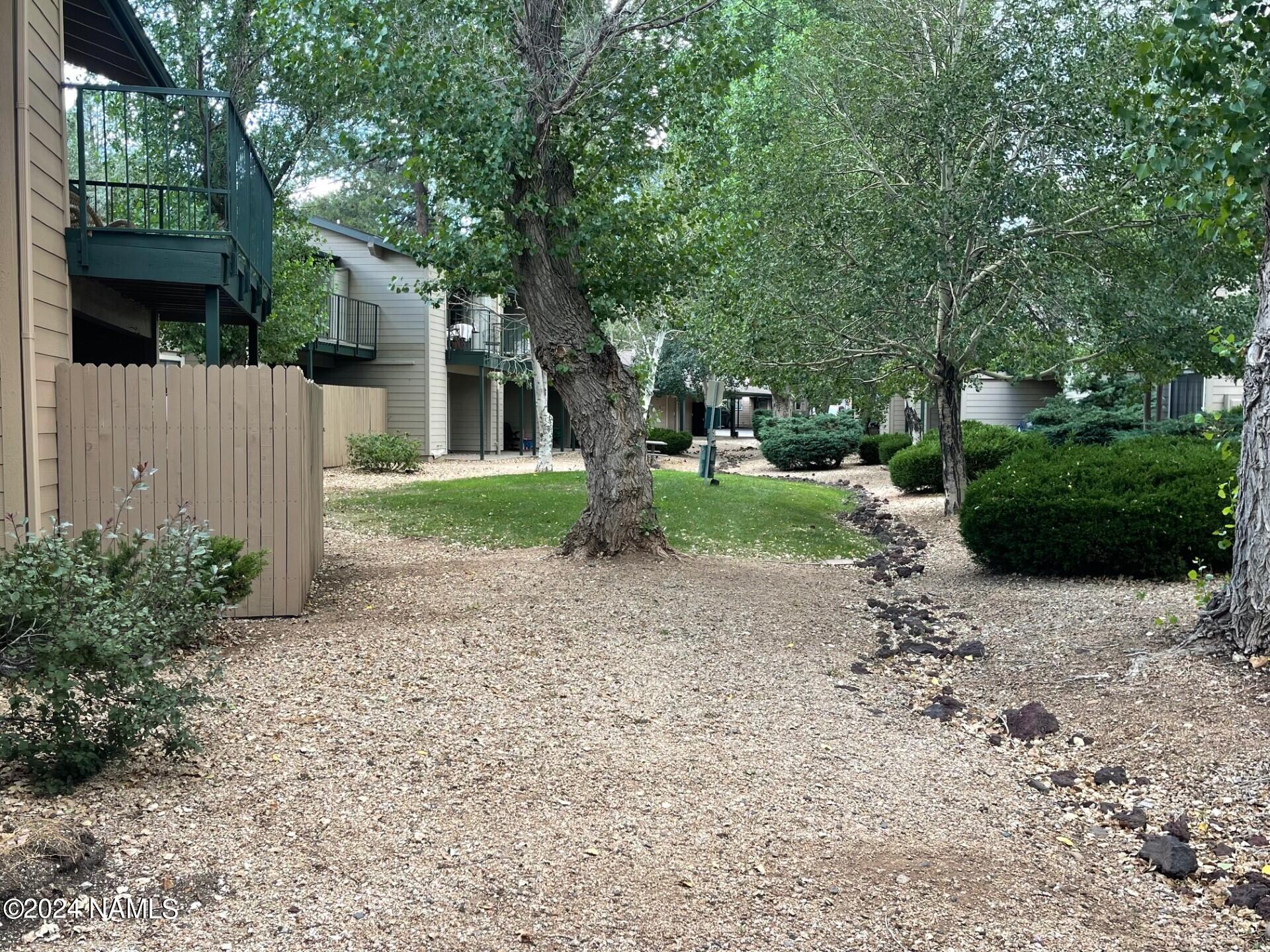 3200 S Litzler Drive 8