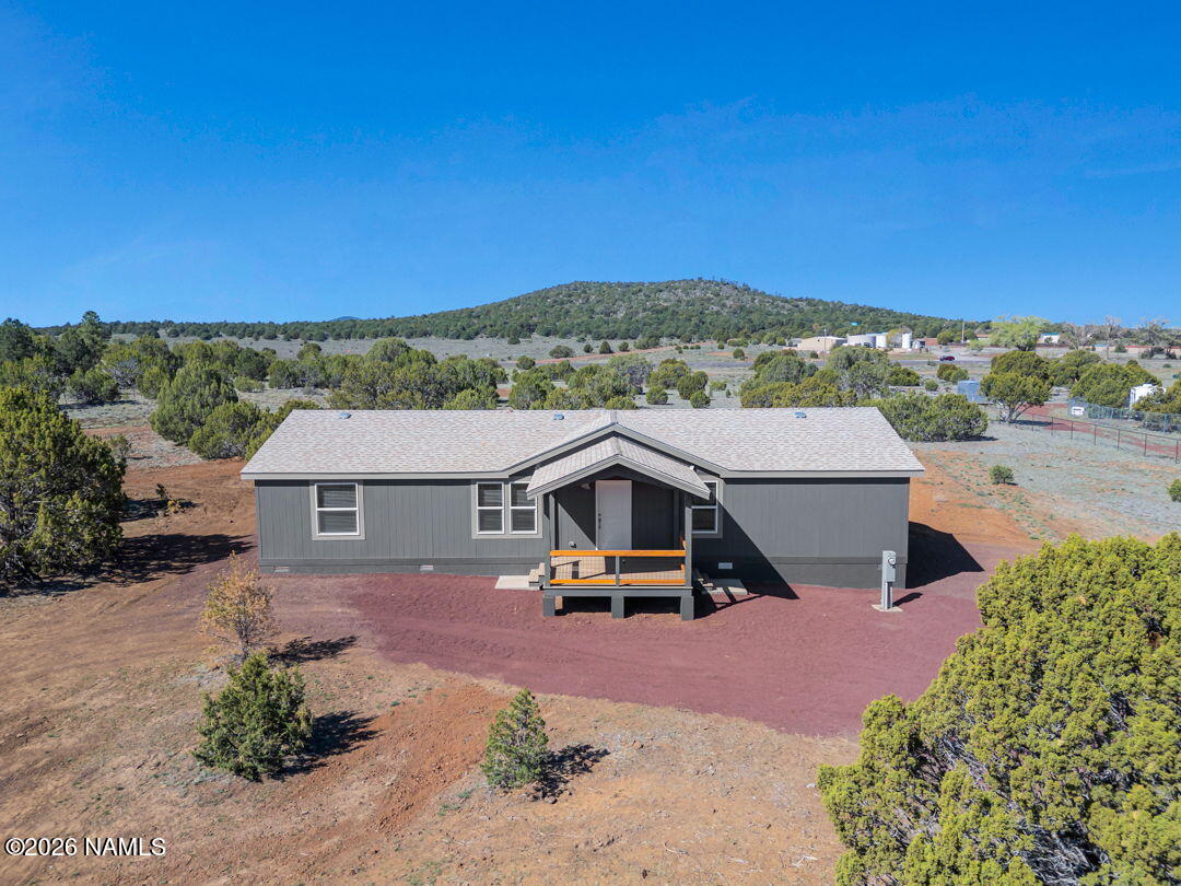 5046 N Wilshire Drive