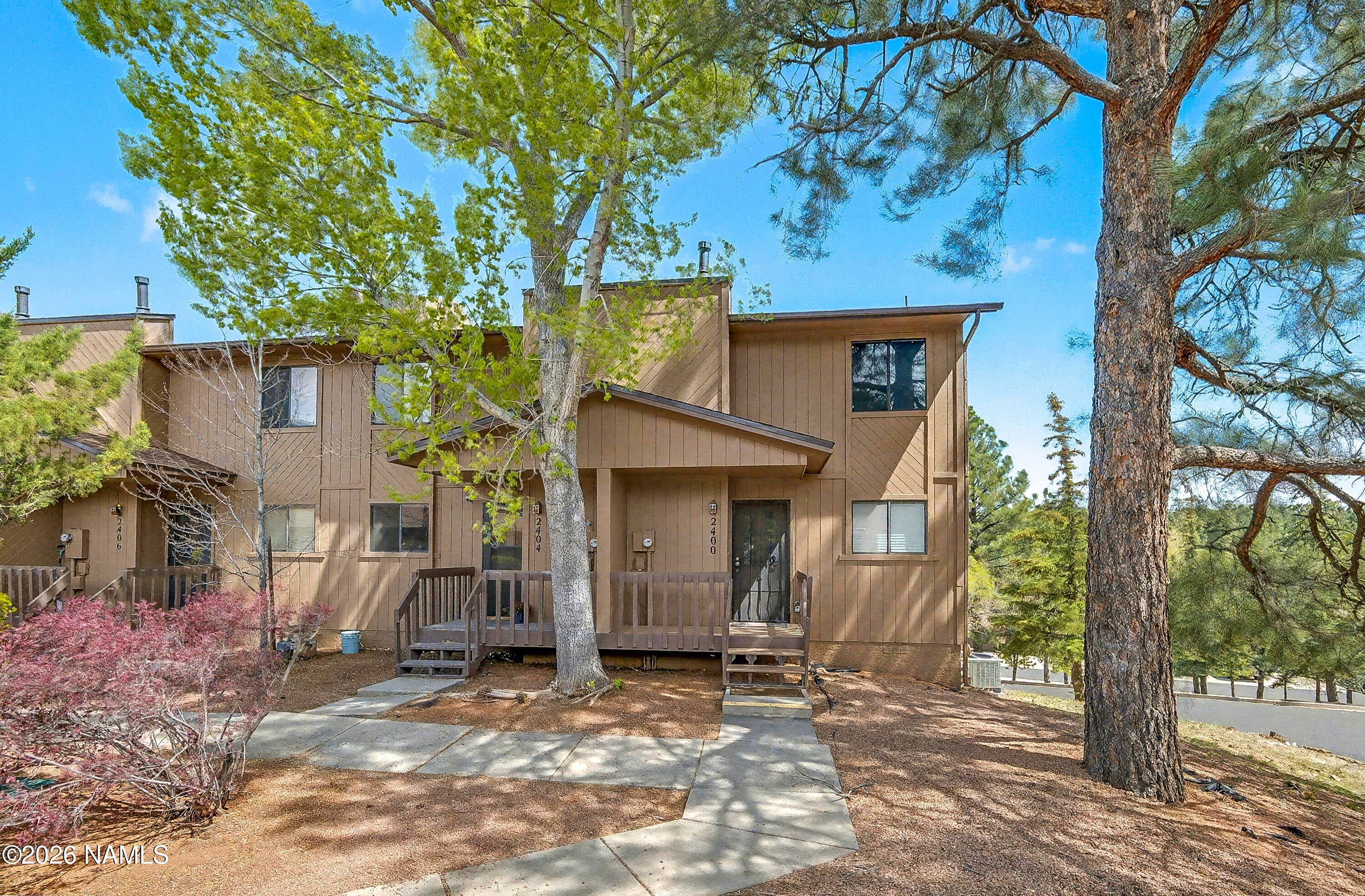2404 N Whispering Pines Way