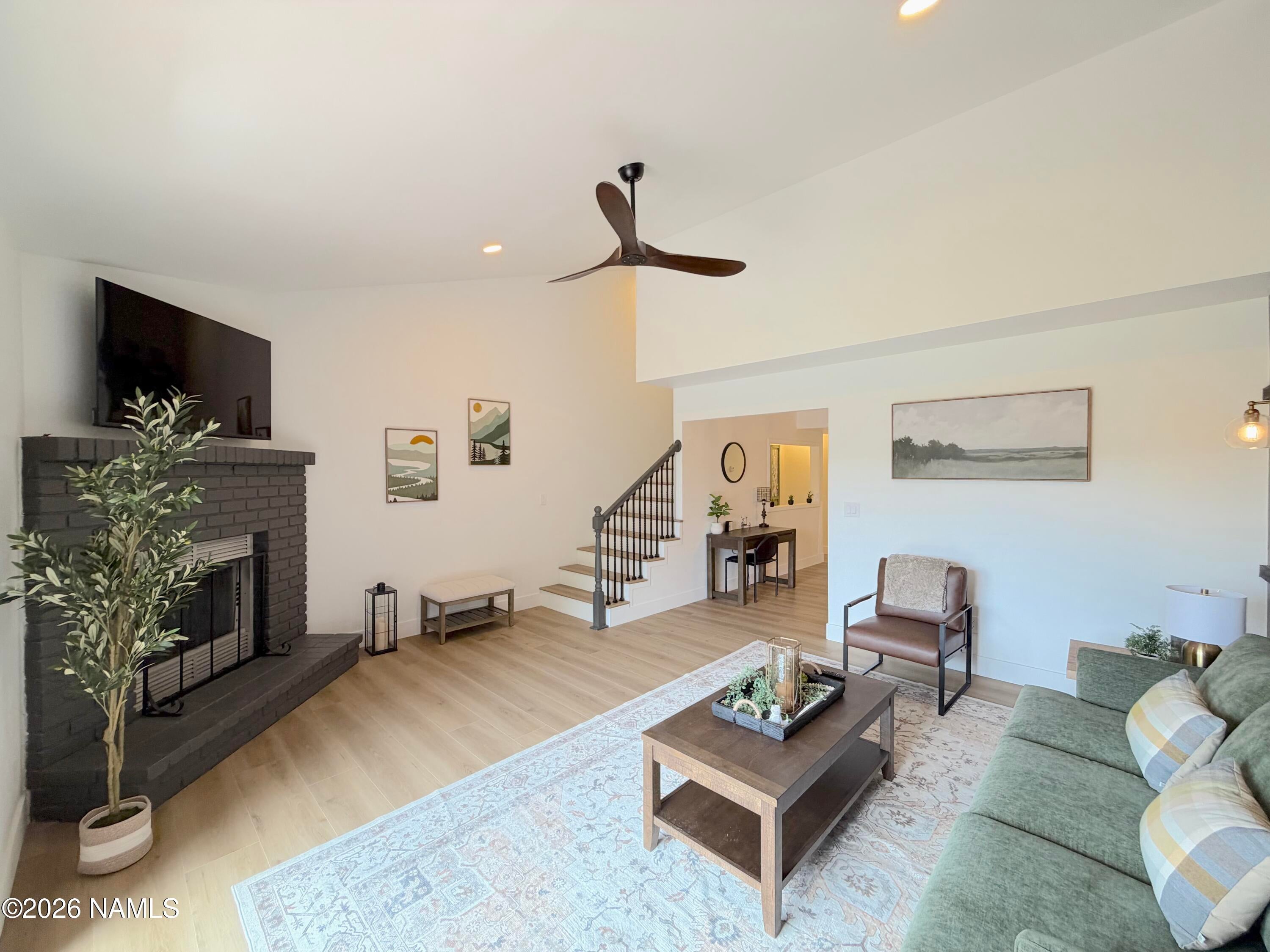 2404 N Whispering Pines Way