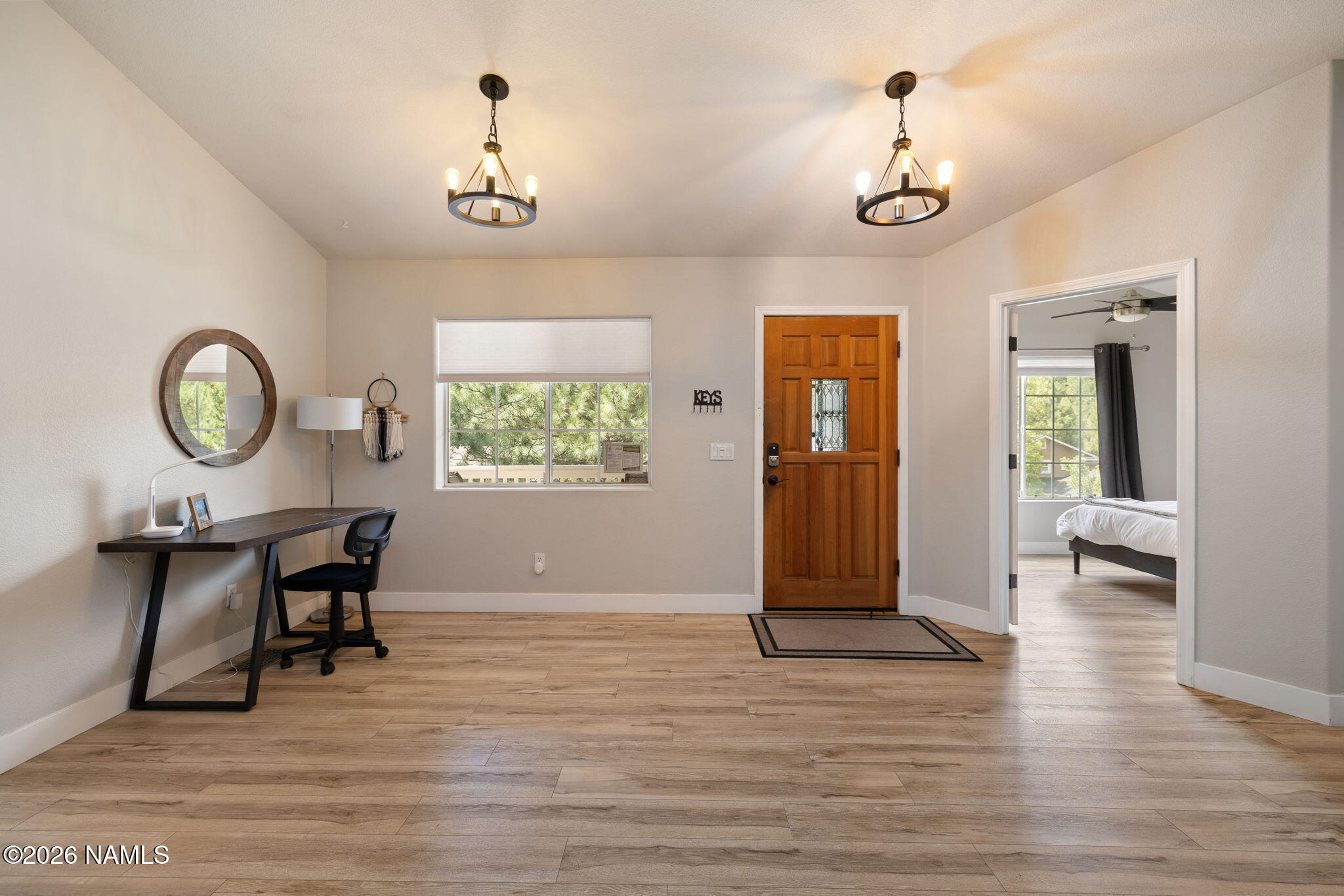 6019 E Abineau Canyon Drive