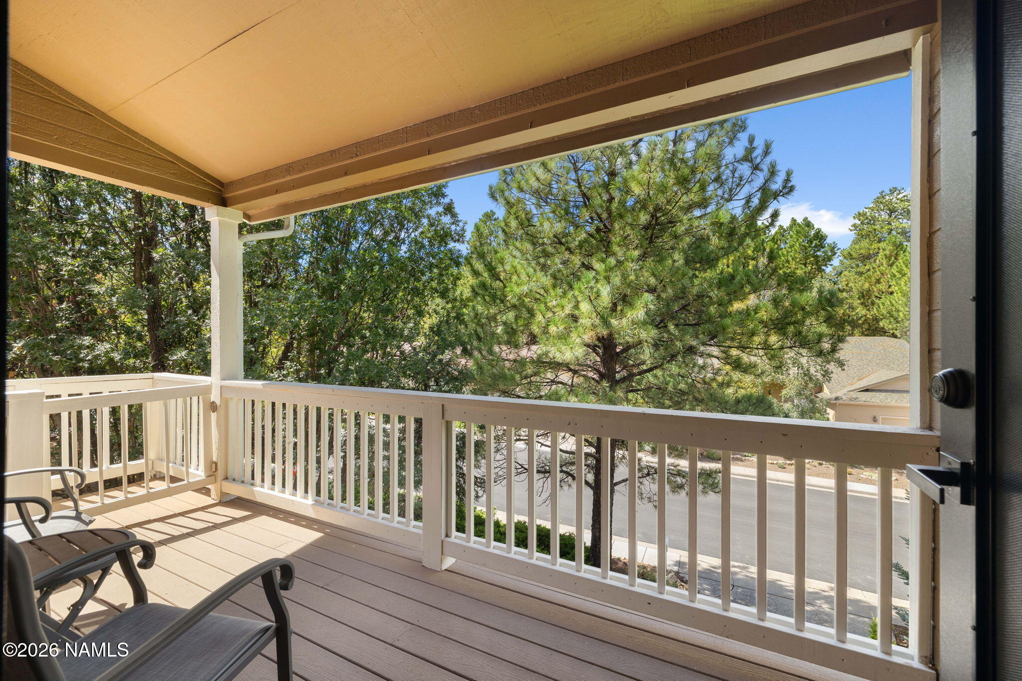 6019 E Abineau Canyon Drive