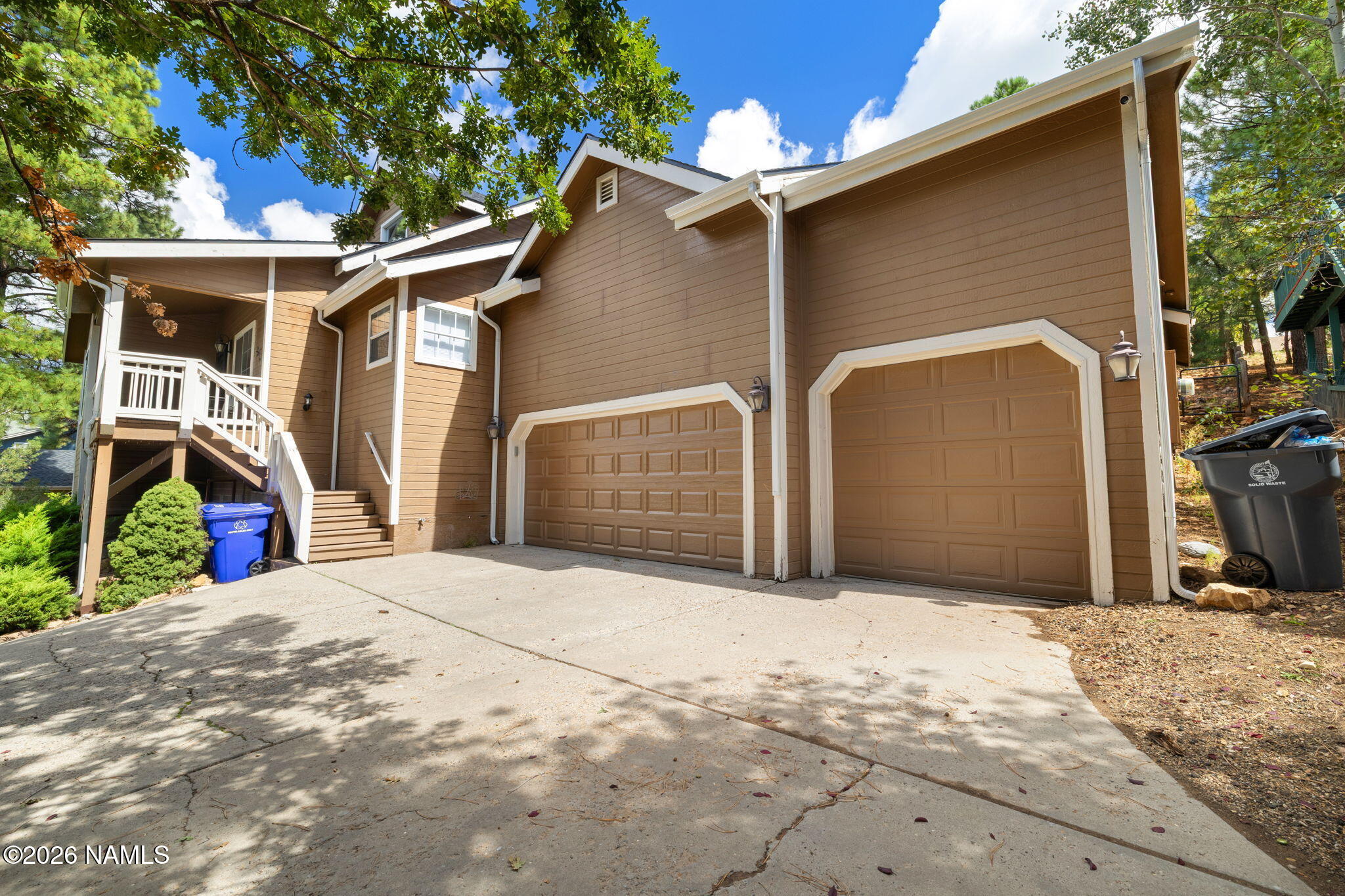 6019 E Abineau Canyon Drive