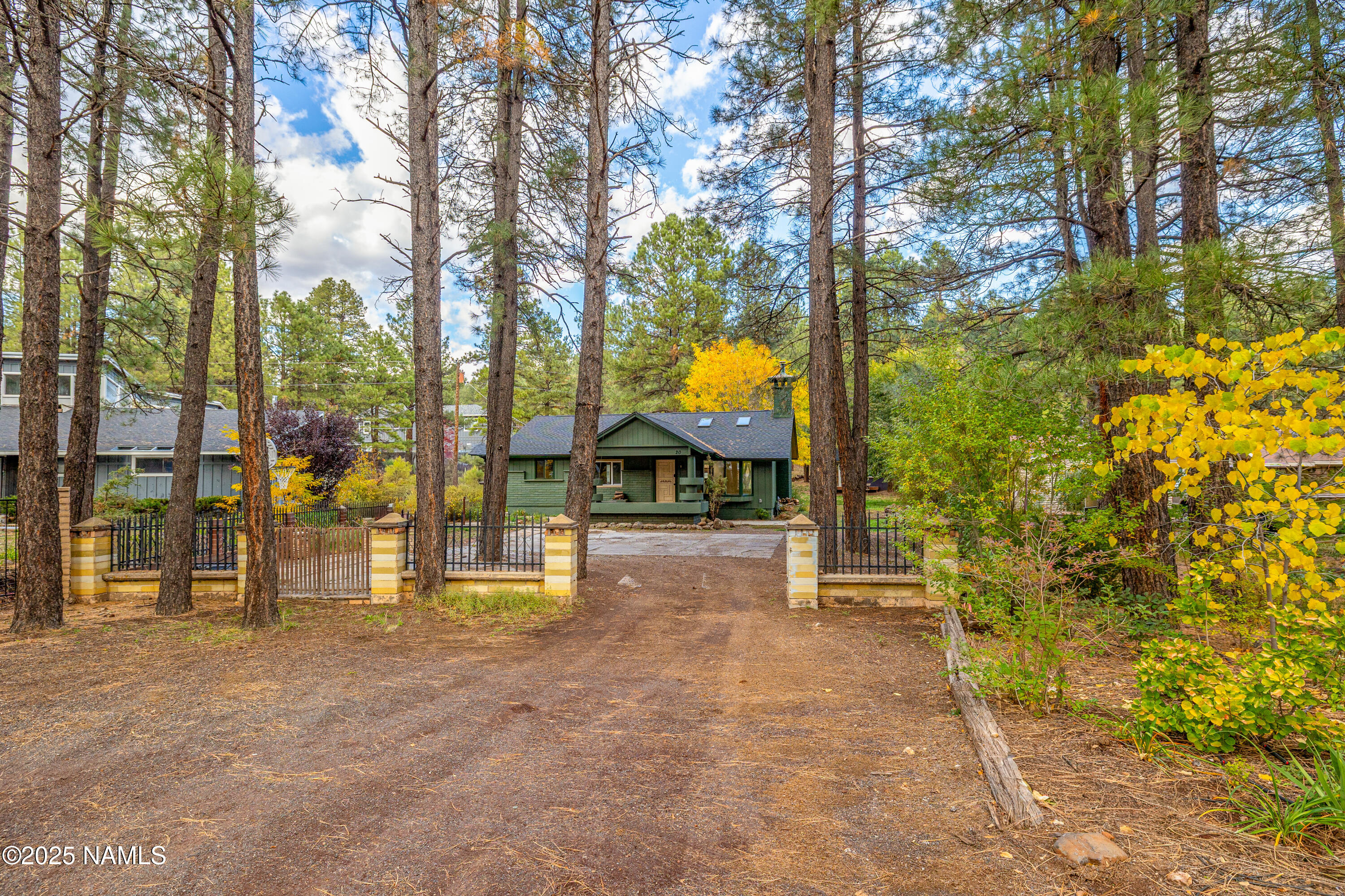 20 Pine Del Drive