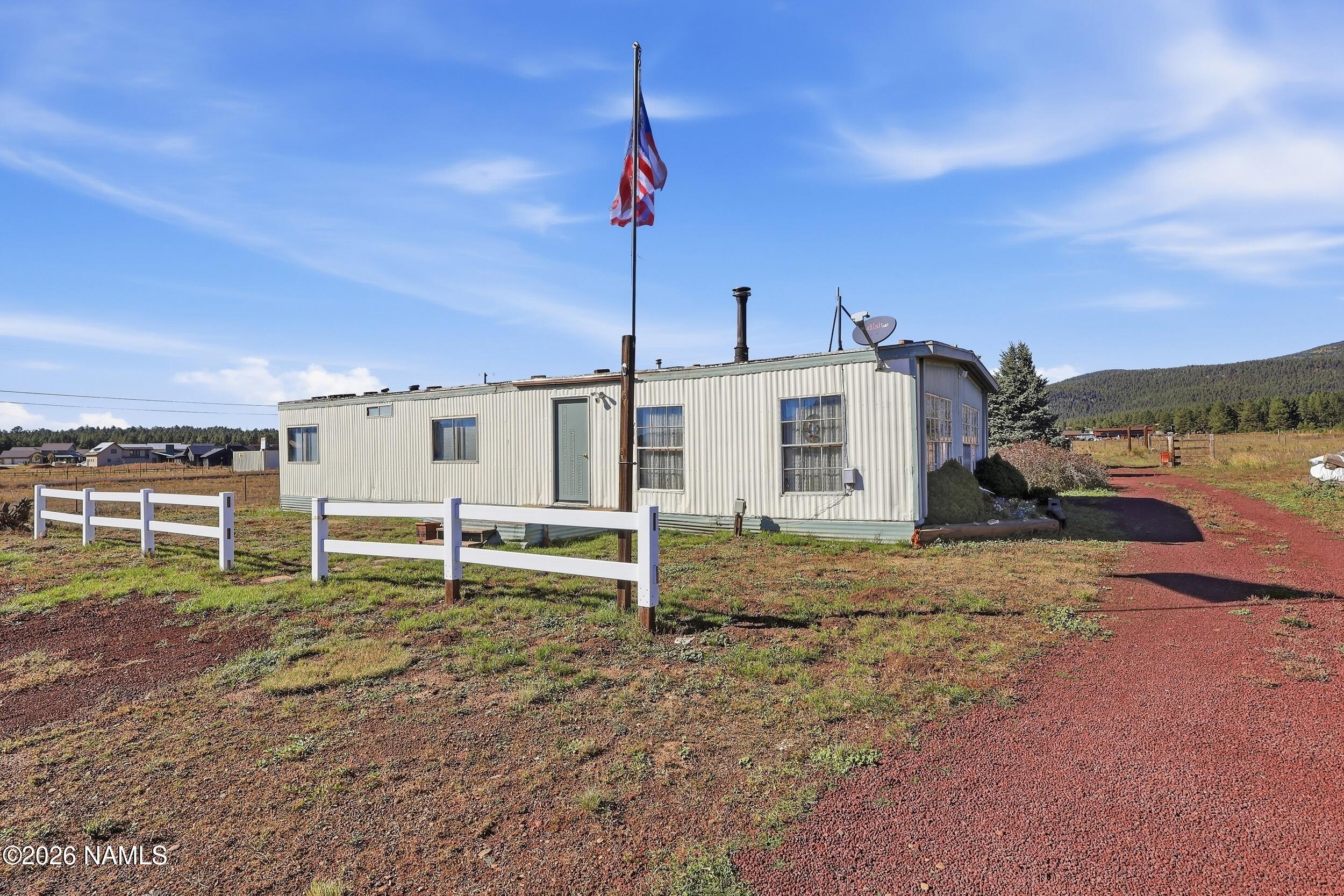 6830 N Highway 180
