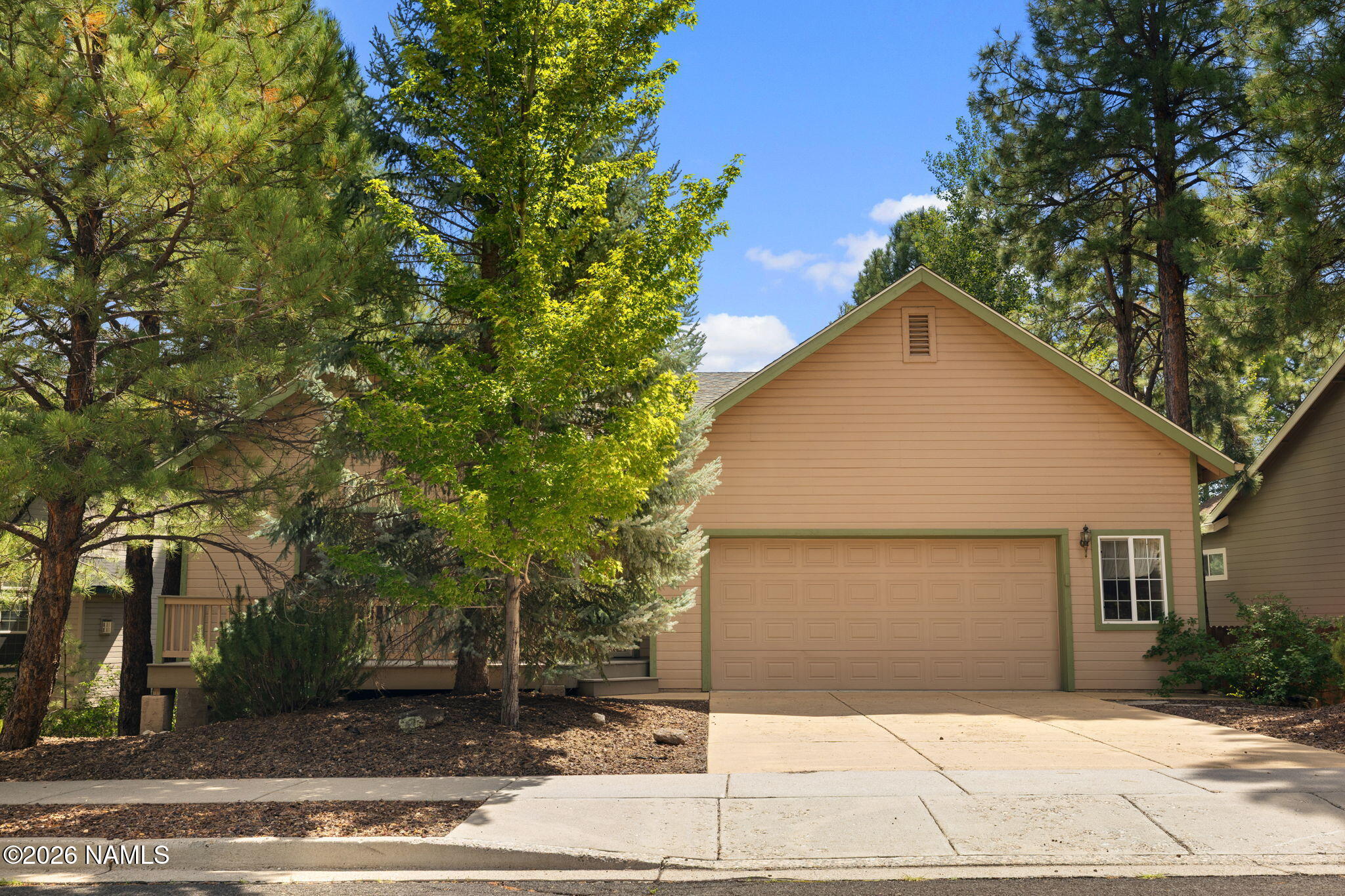 1416 W Lil Ben Trail