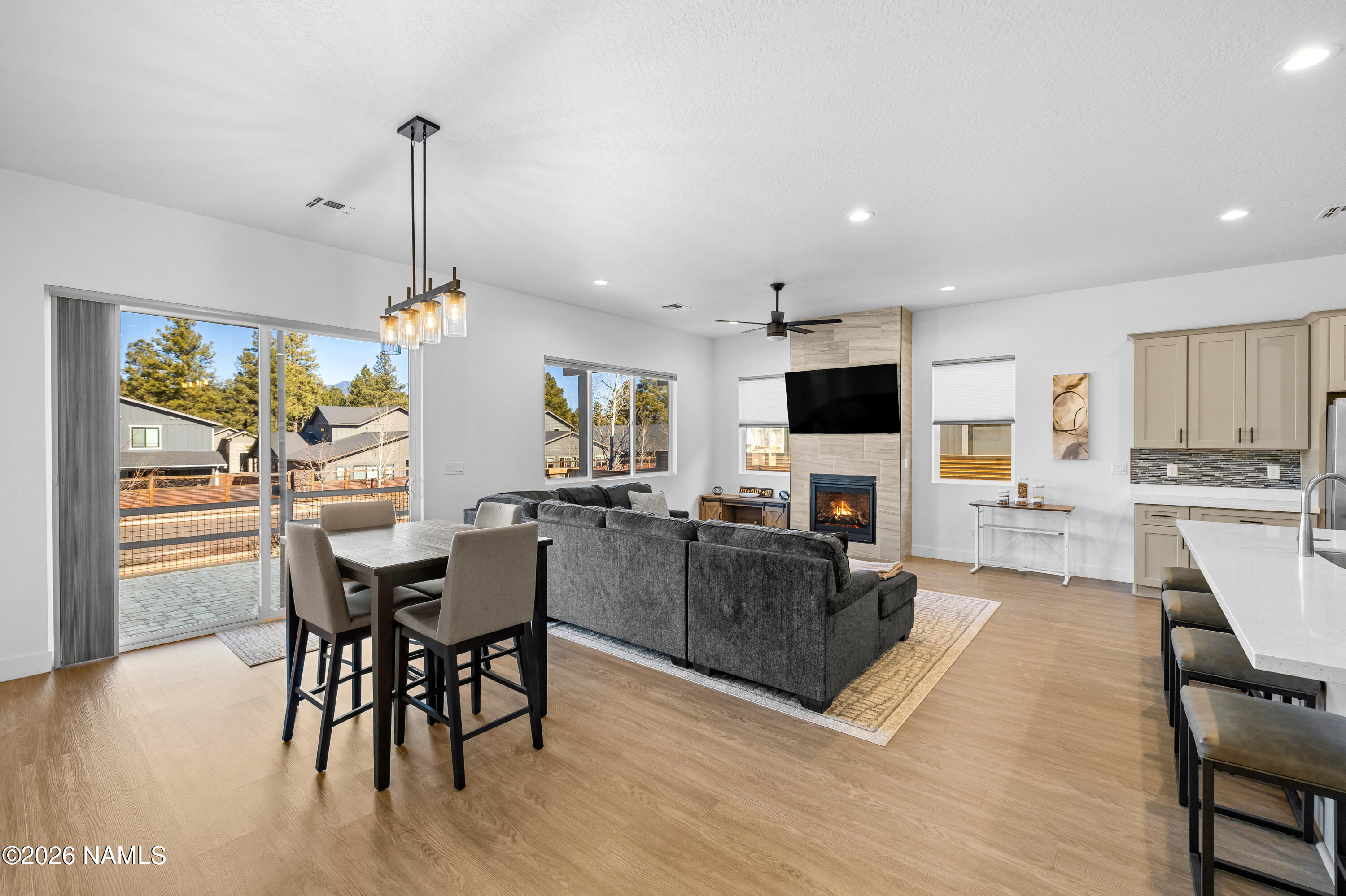 2717 S Vega Street 2