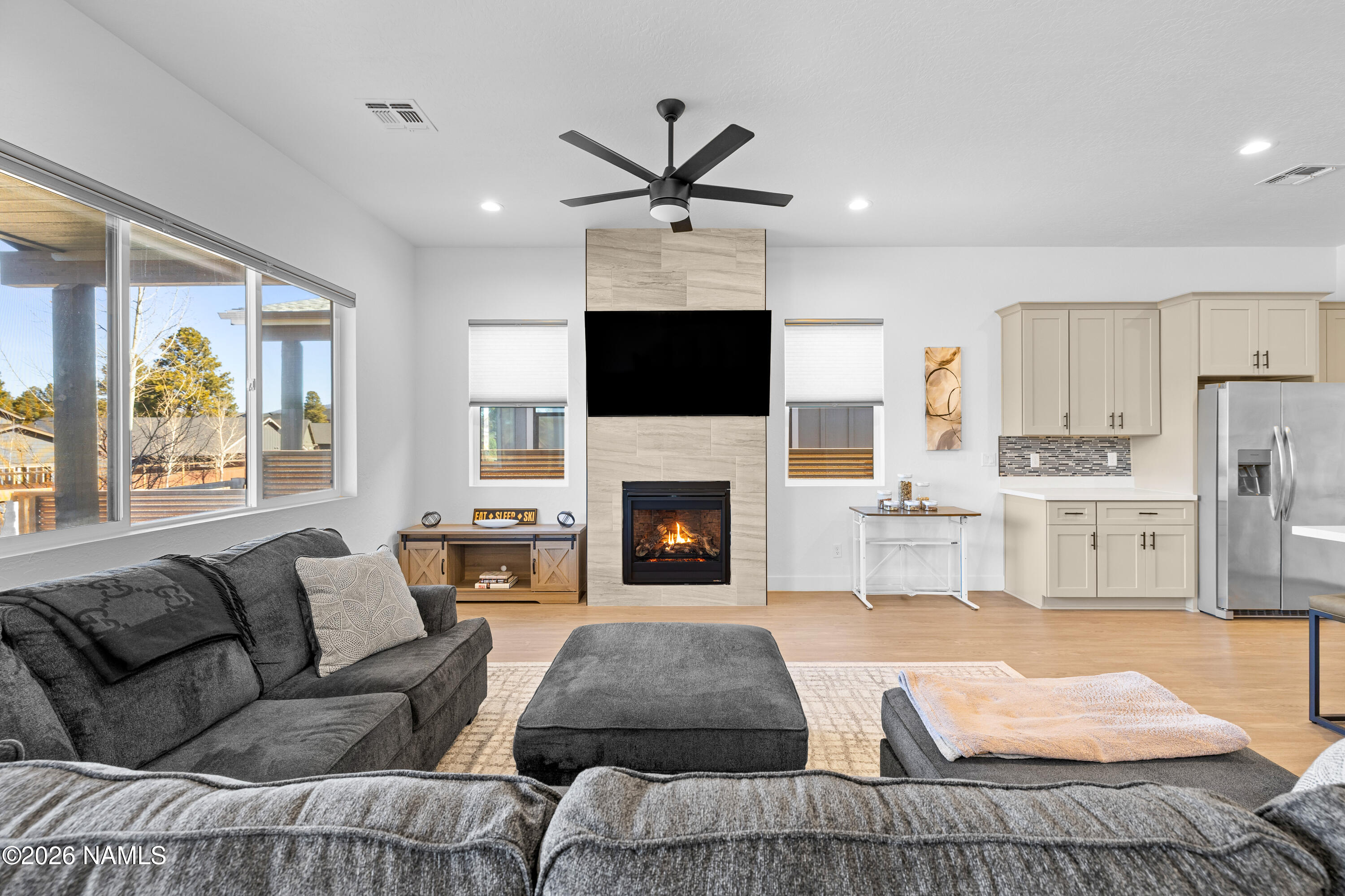 2717 S Vega Street 2