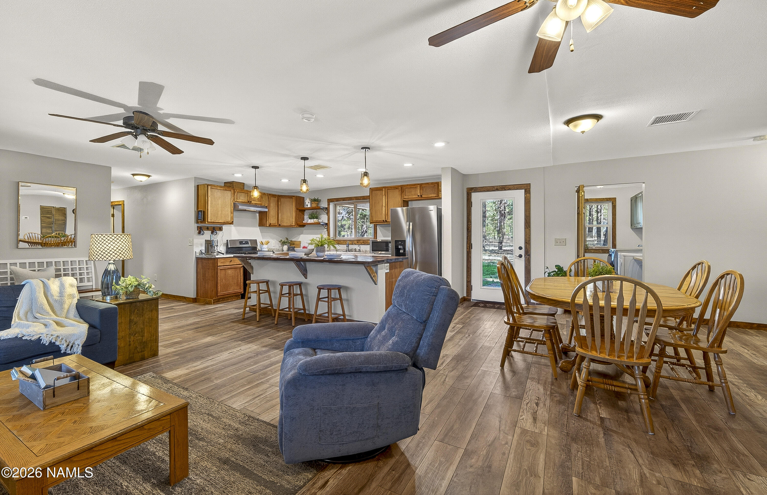 454 N East Park Road