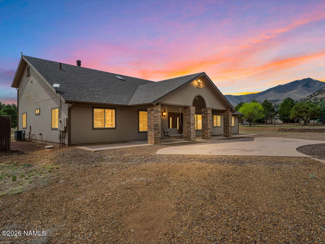 4910 Camino De Los Vientos