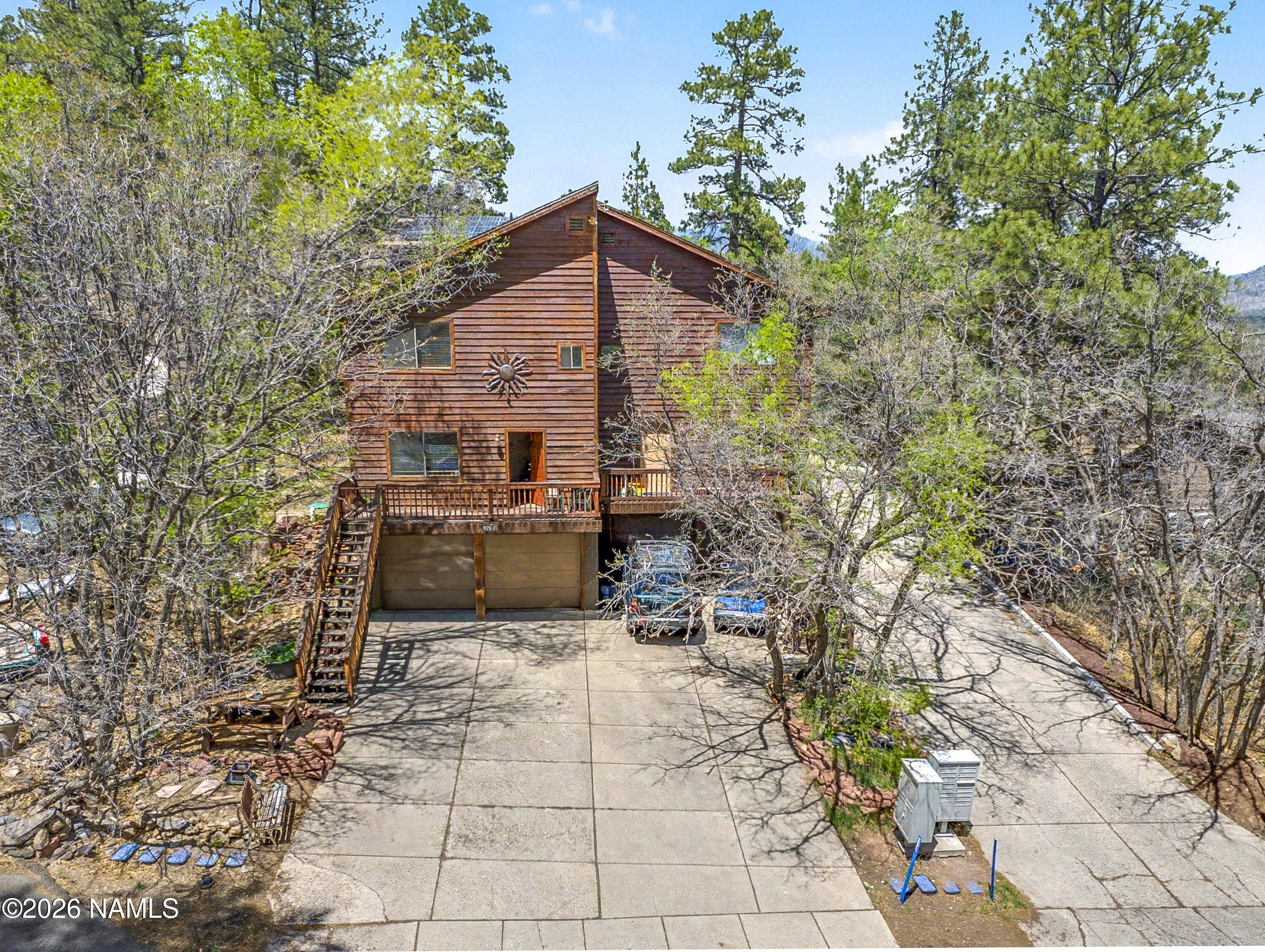 920 W Grand Canyon Avenue 3