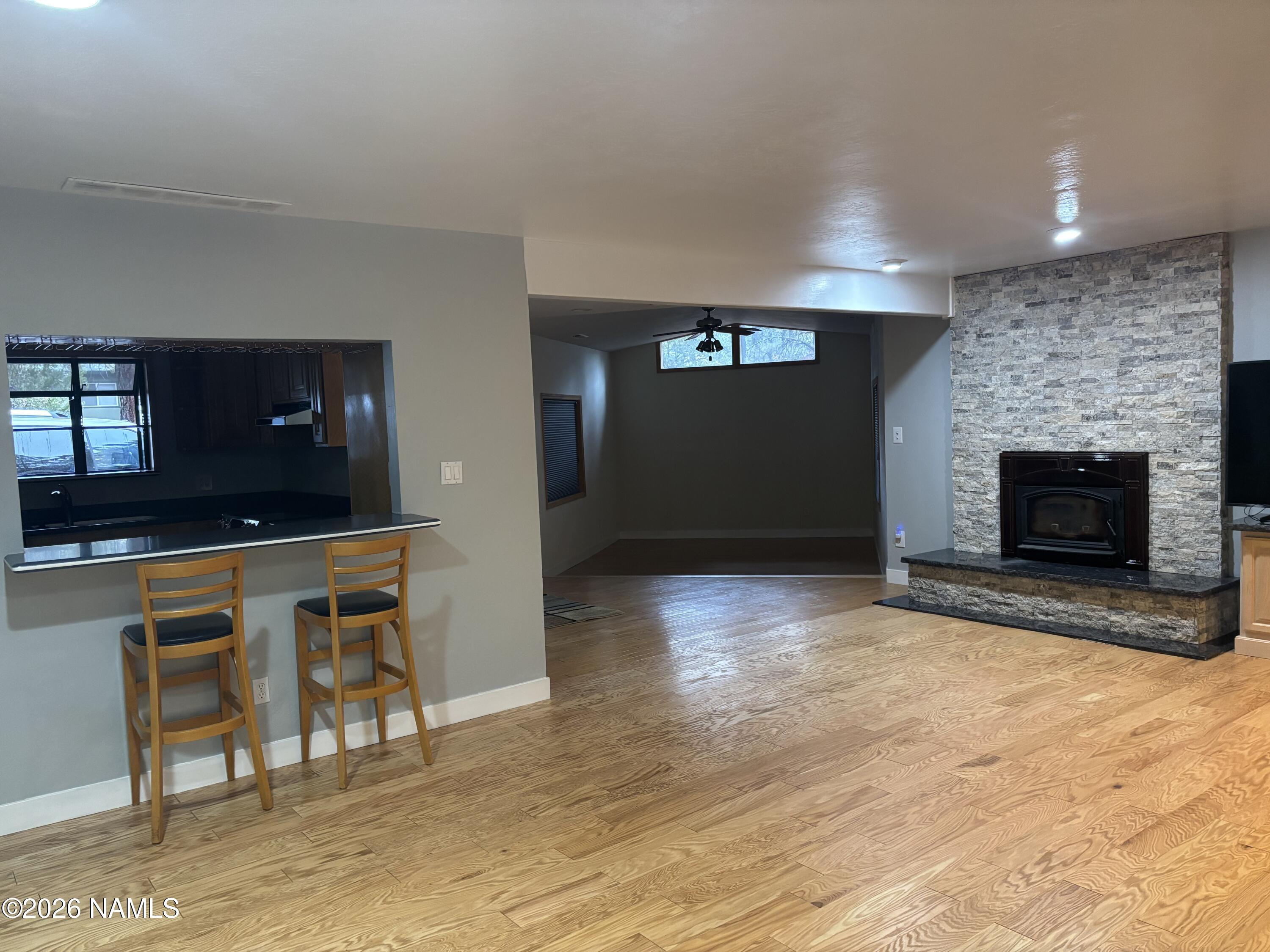 2958 N Oakmont Drive