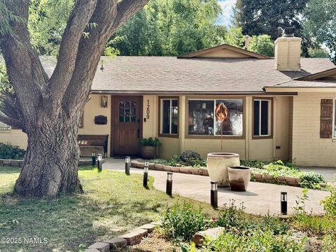Photo of Flagstaff, AZ 86001 (MLS # 202025)