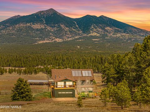 Photo of Flagstaff, AZ 86001 (MLS # 204253)