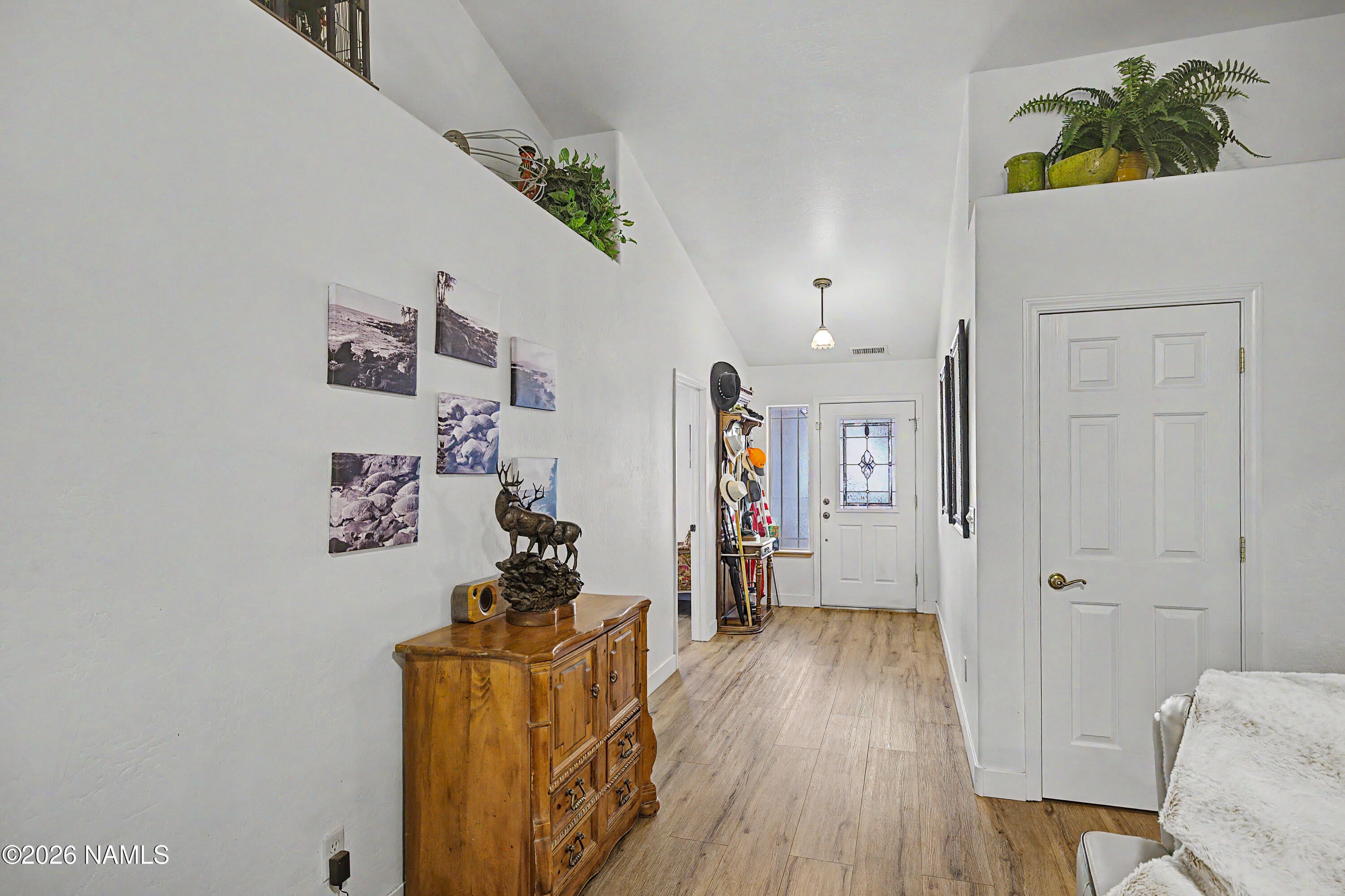 2080 W Fresh Aire Street