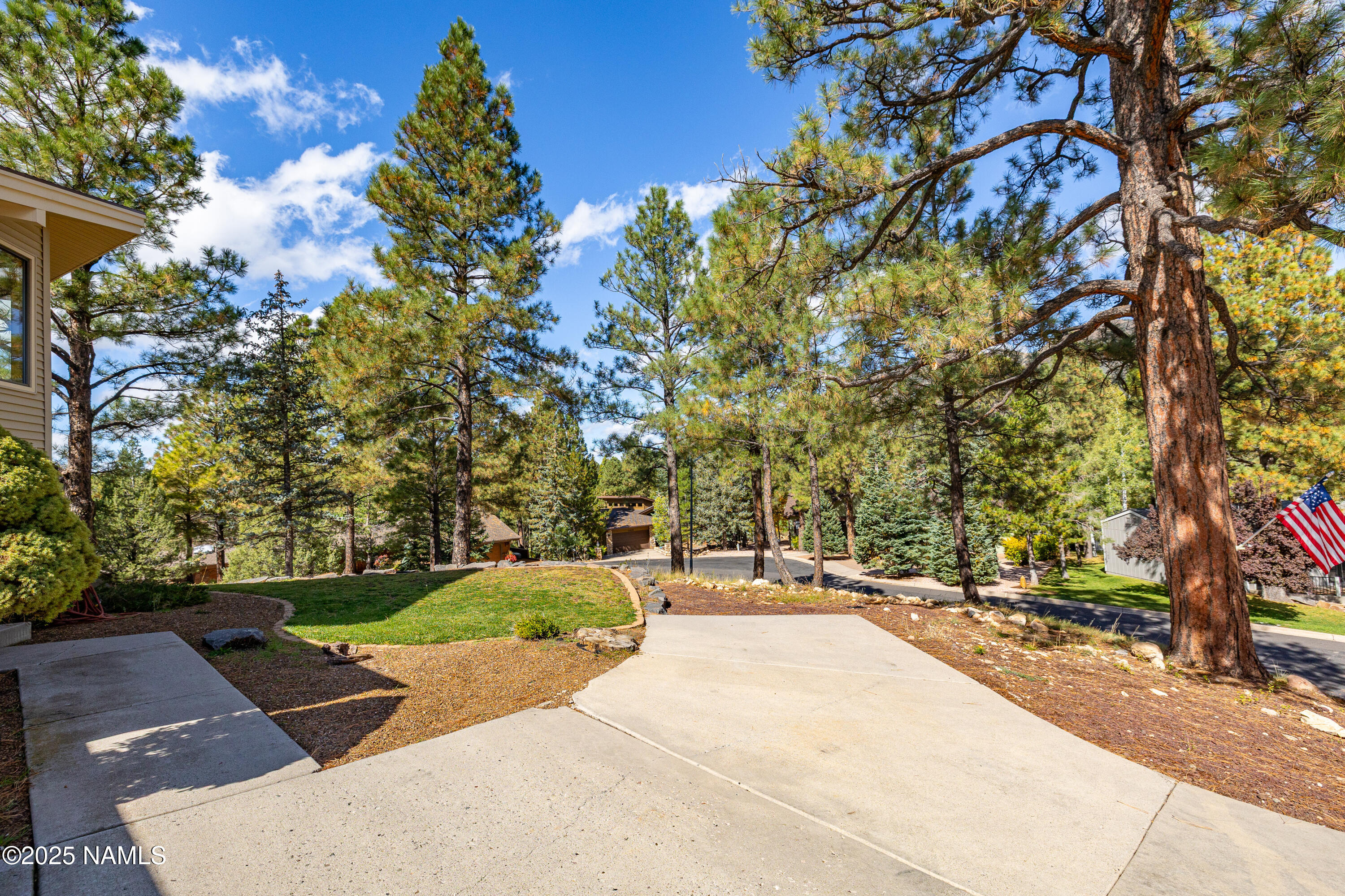 4449 E Moonshadow Lane