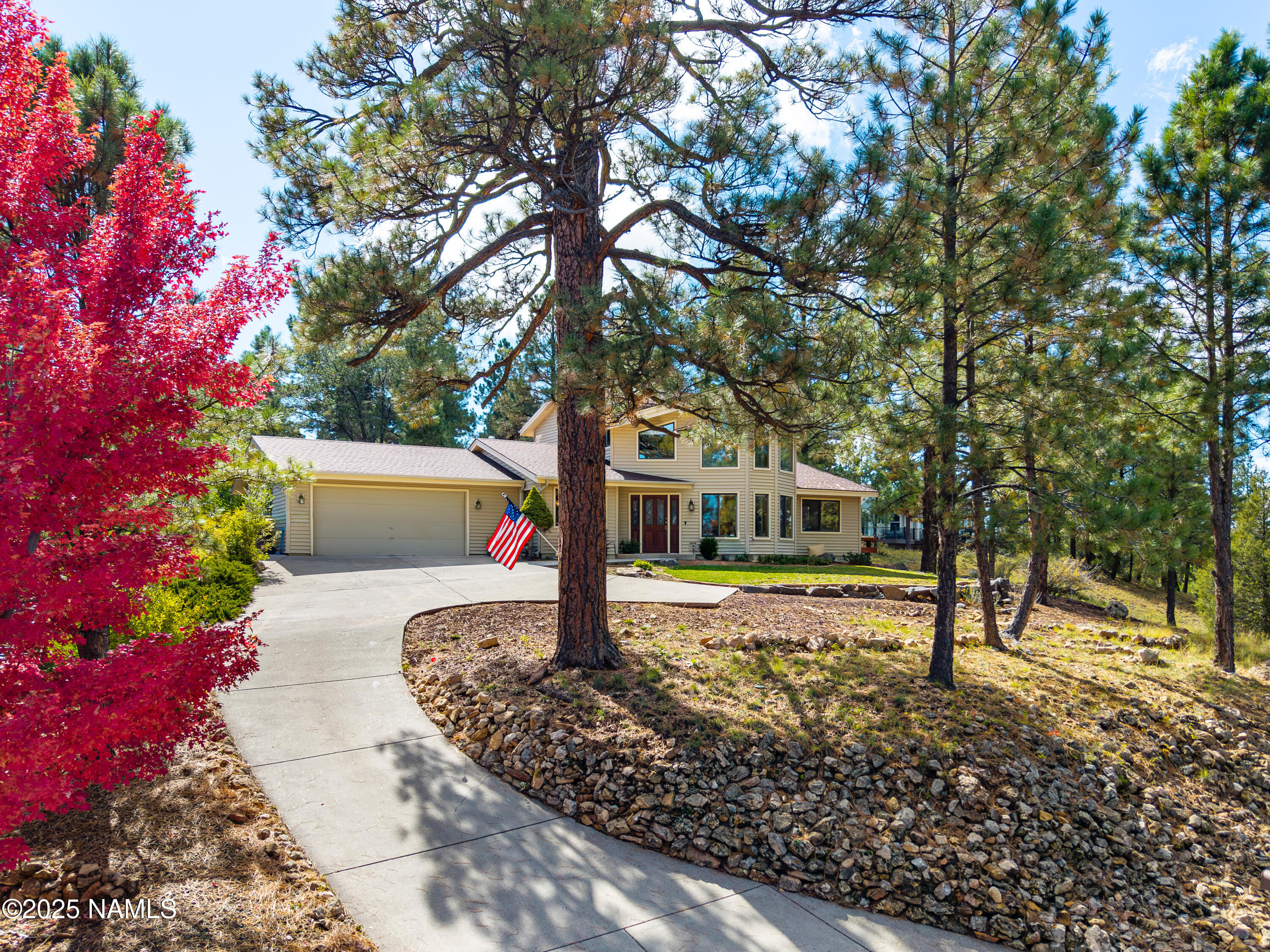 4449 E Moonshadow Lane