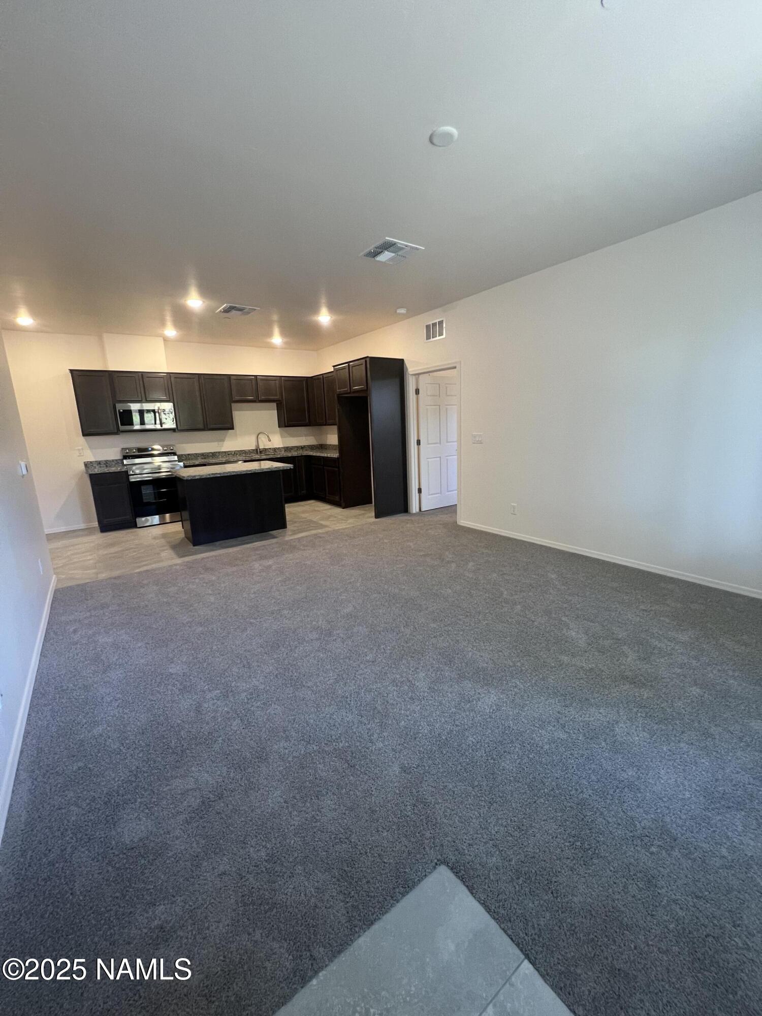 2950 W Presidio Drive 101