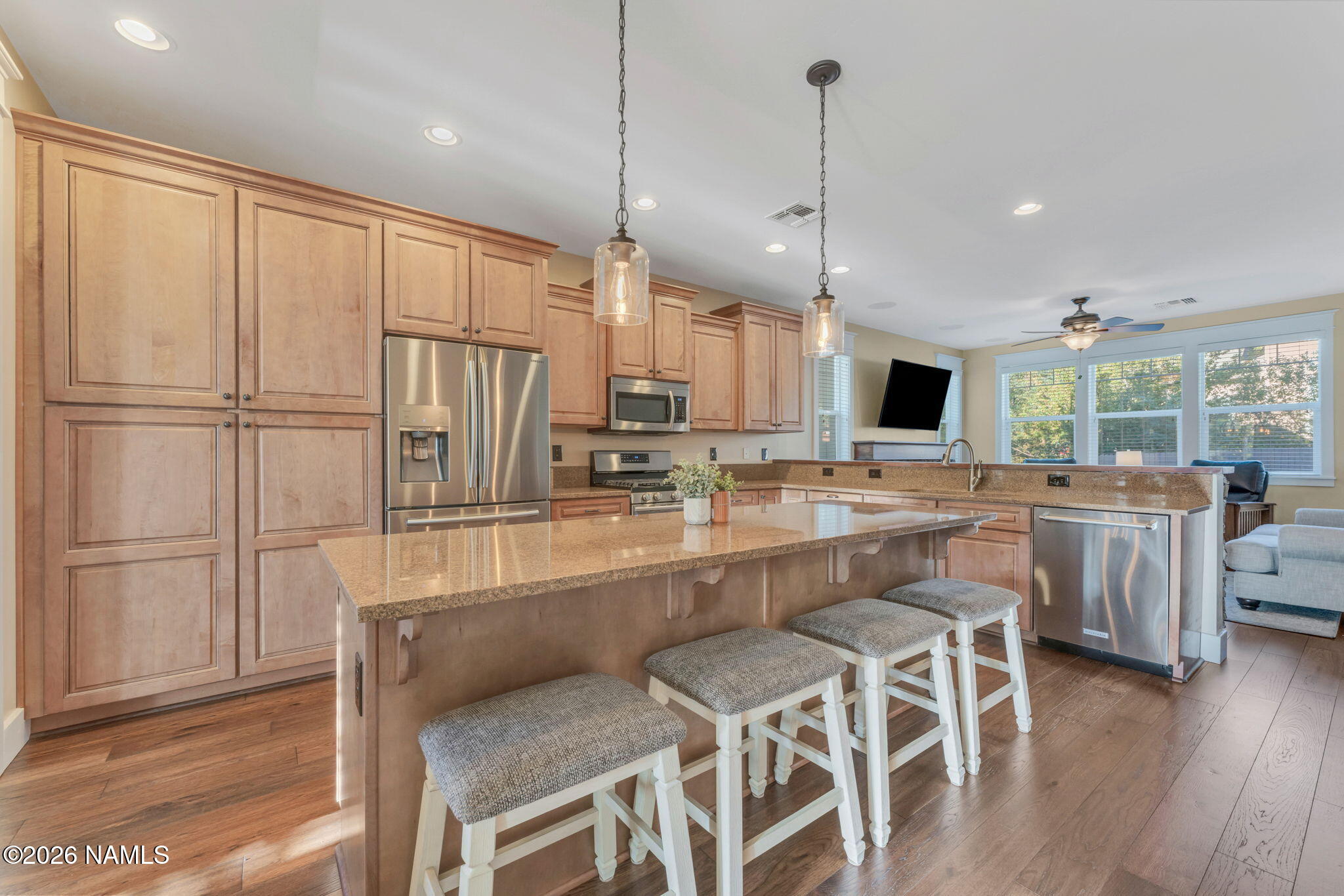 532 W Wulfenite Road