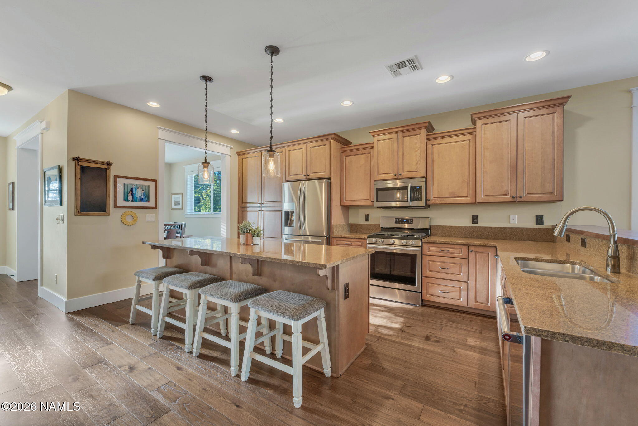 532 W Wulfenite Road