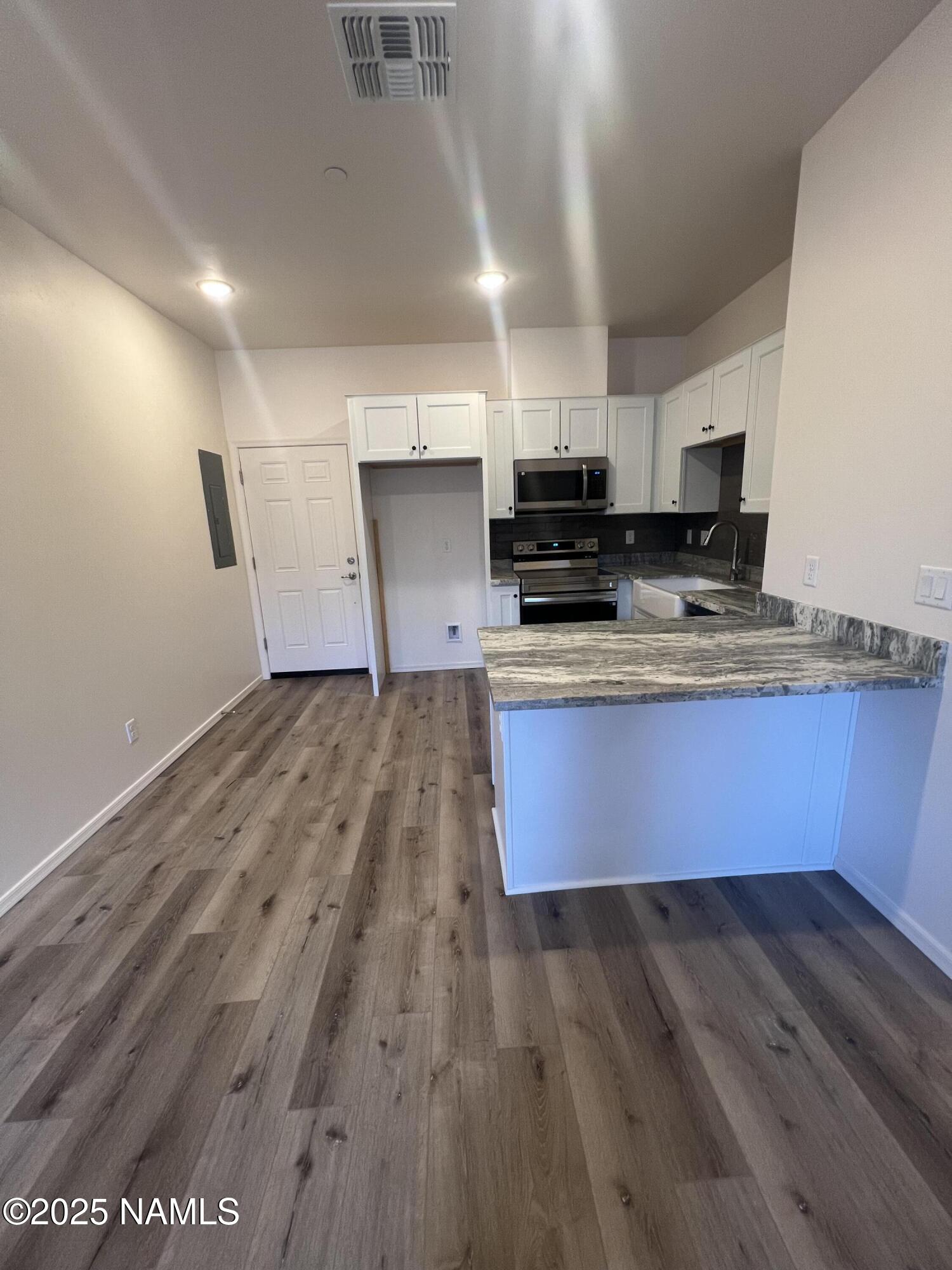 2950 W Presidio Drive 103