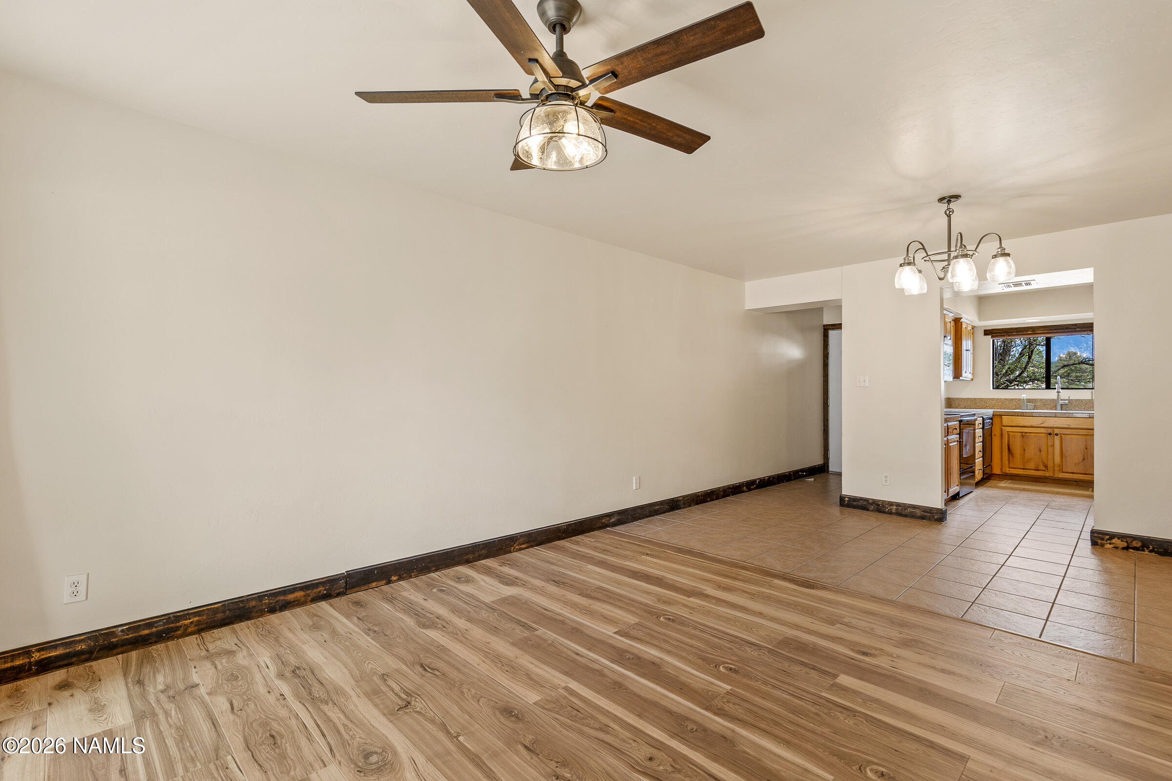 3200 S Litzler Drive 21-131