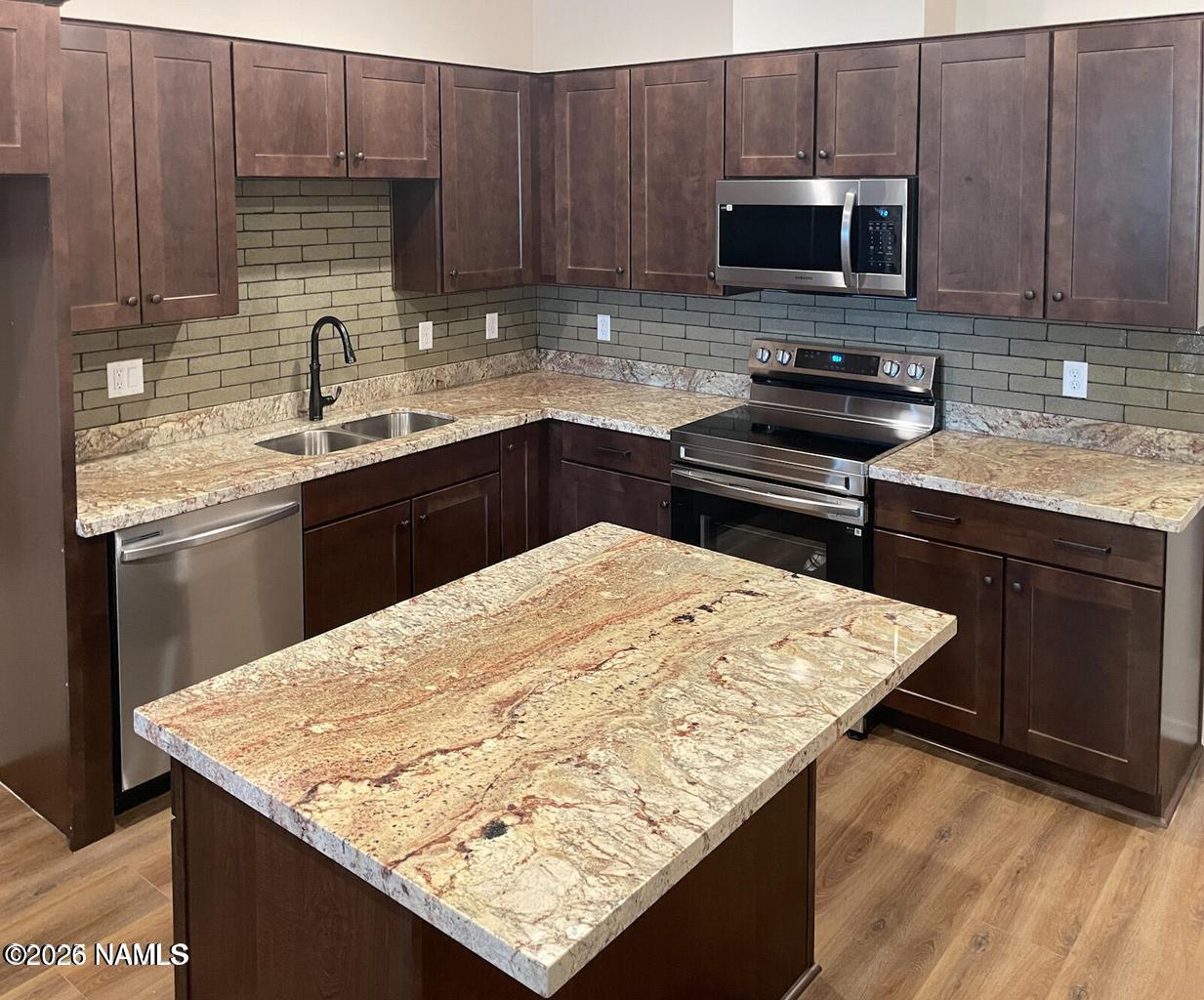 2950 W Presidio Drive 304