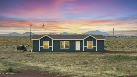 Photo of Williams, AZ 86046 (MLS # 201518)