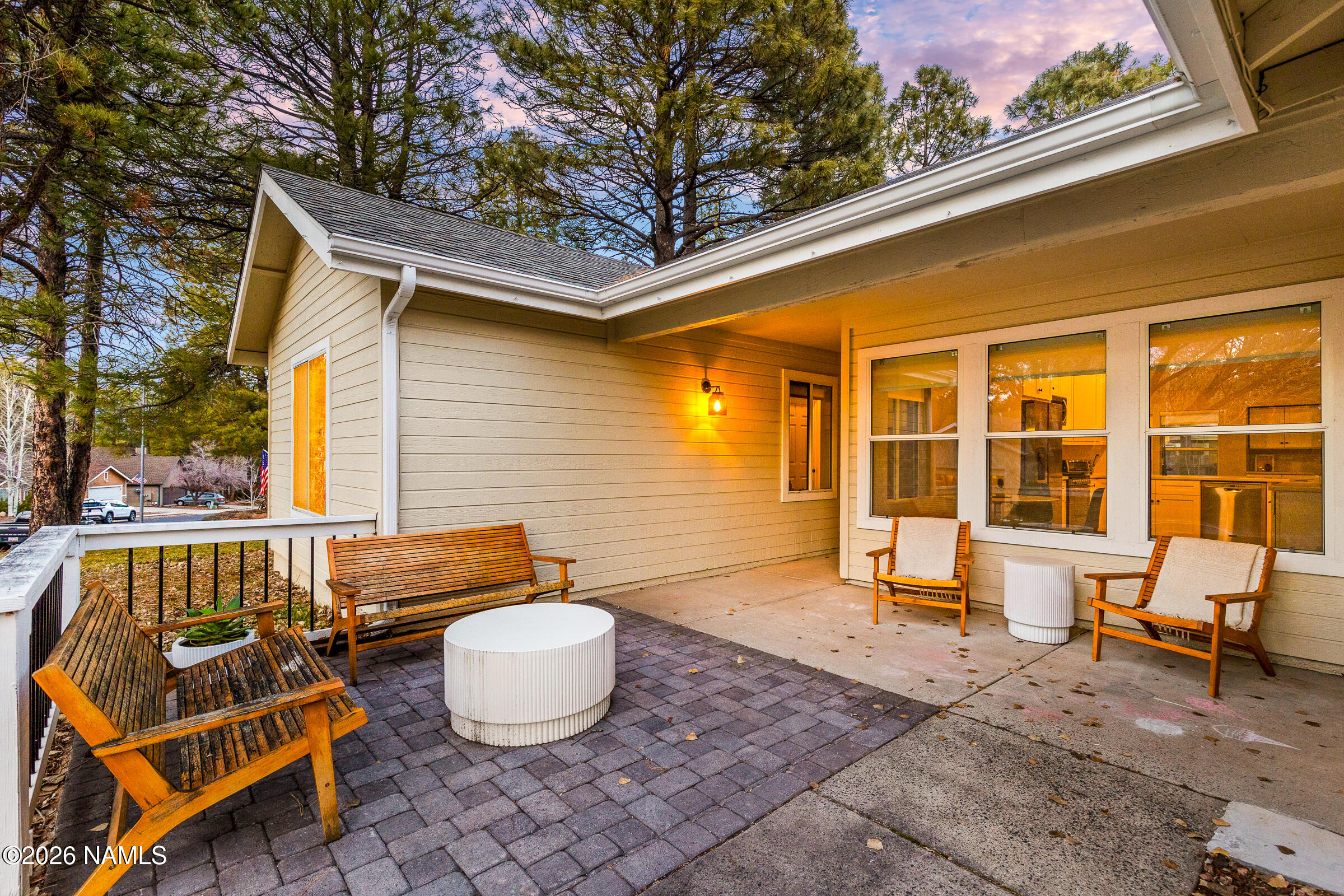 1017 W Lil Ben Trail