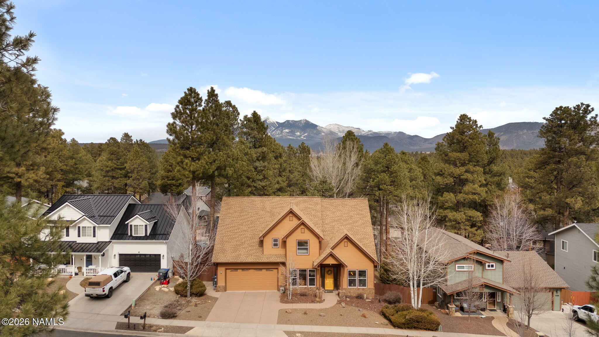 484 E Clover Creek Drive