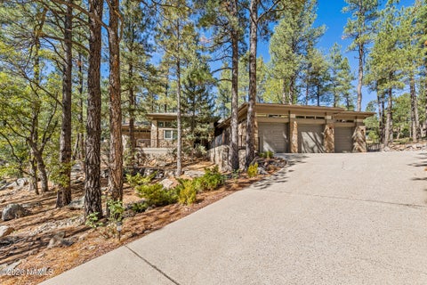 Photo of Flagstaff, AZ 86005 (MLS # 206391)