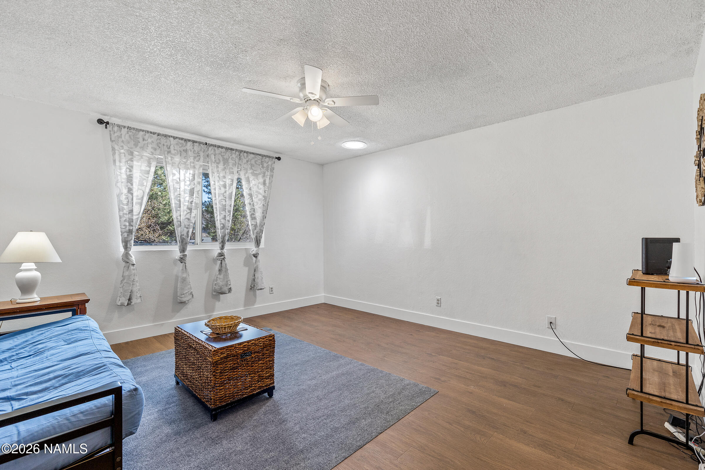 4367 E Hollygreen Road